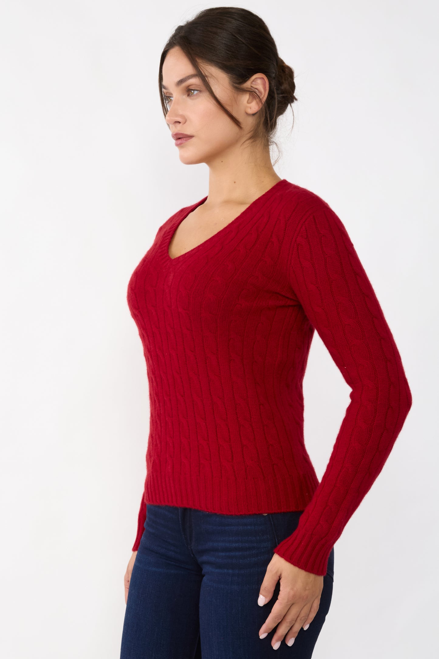 JENNIE LIU 100% Cashmere V-Neck Sweater | Chuncky Cashmere Cable-knit Sweaters for Women