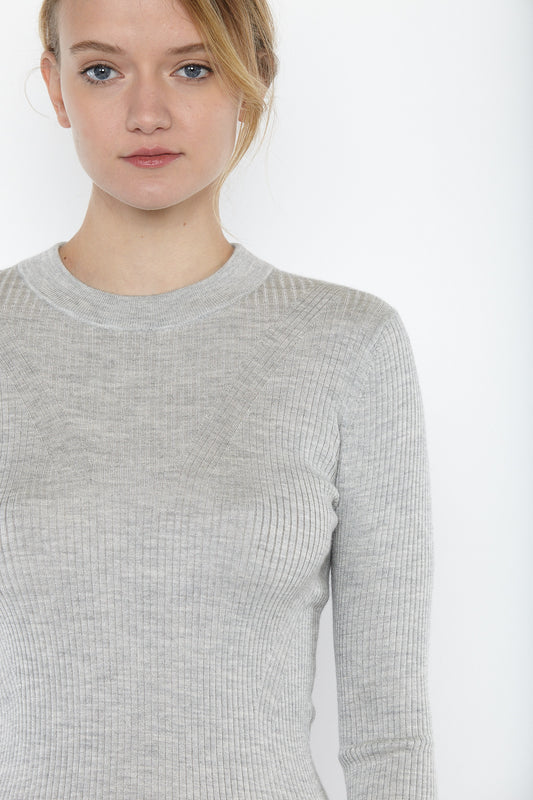 JENNIE LIU TISSUE WEIGHT 55% SILK 45% CASHMERE RIBBED LONG SLEEVE CREW NECK SWEATER