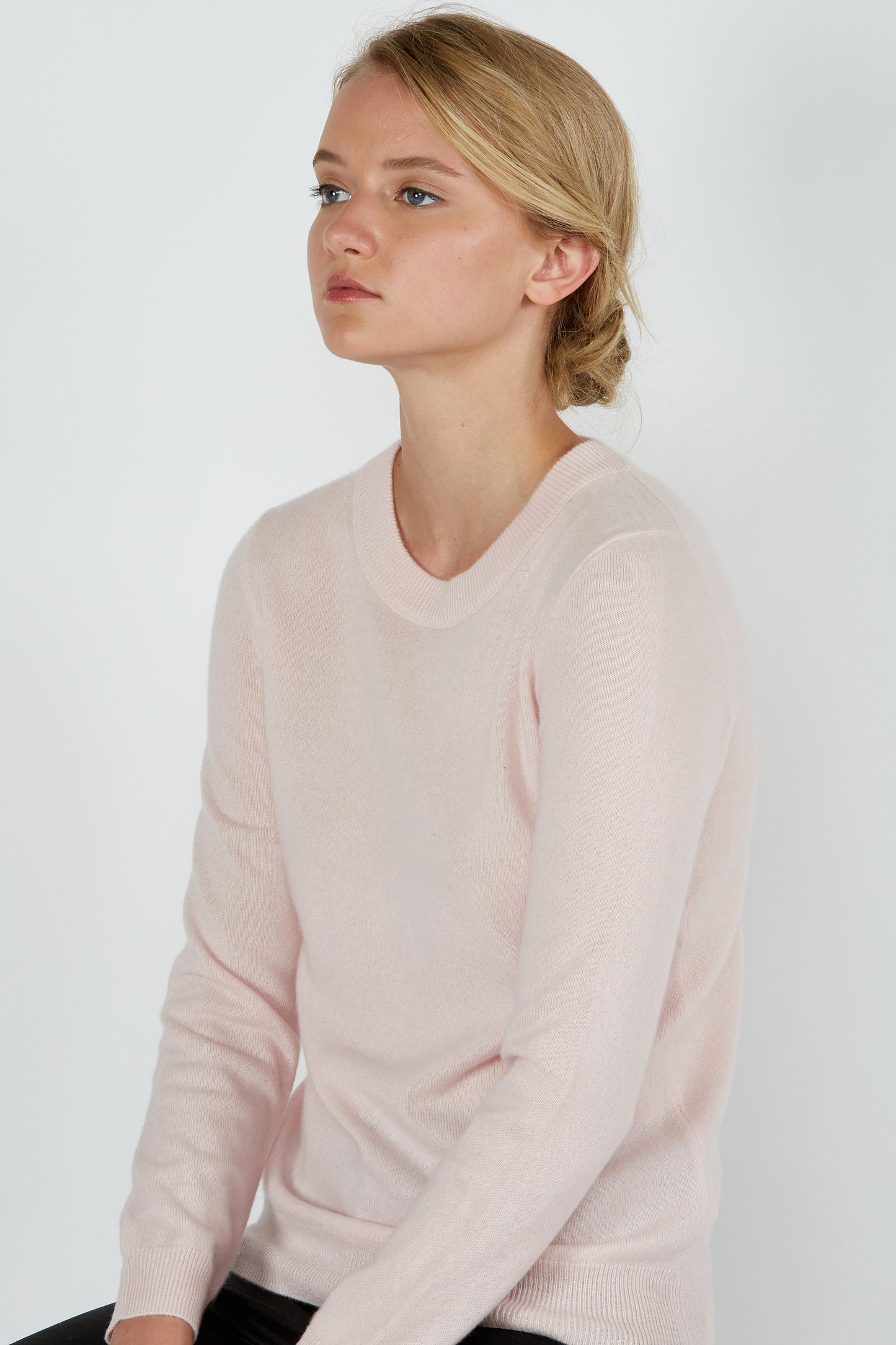 JENNIE LIU Women's 100% Pure Cashmere Long Sleeve Crew Neck Sweater