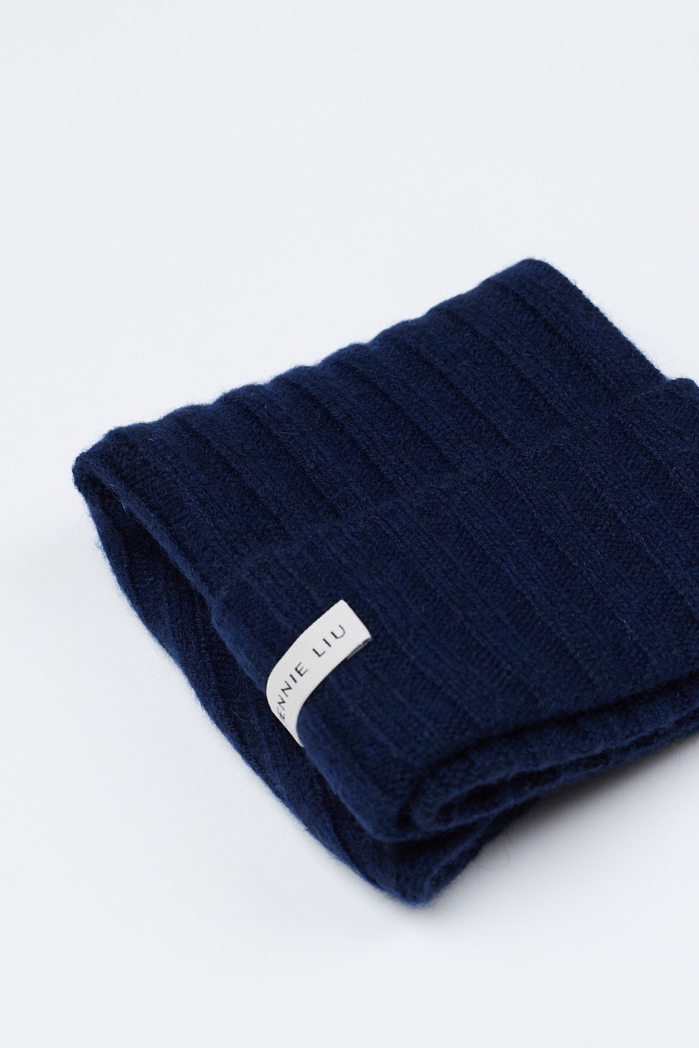 JENNIE LIU 100% Cashmere Beanies for Women