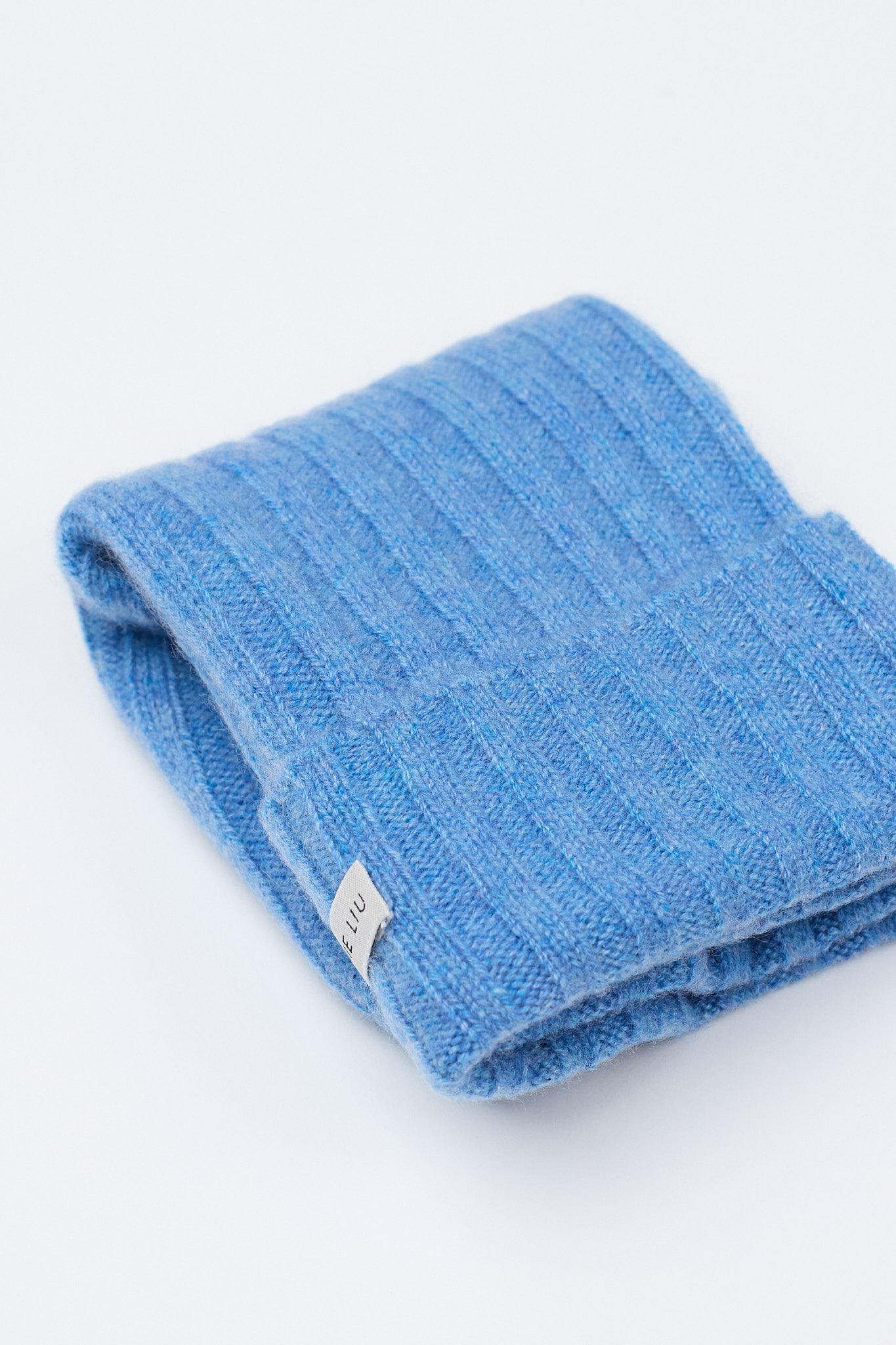 JENNIE LIU 100% Cashmere Beanies for Women