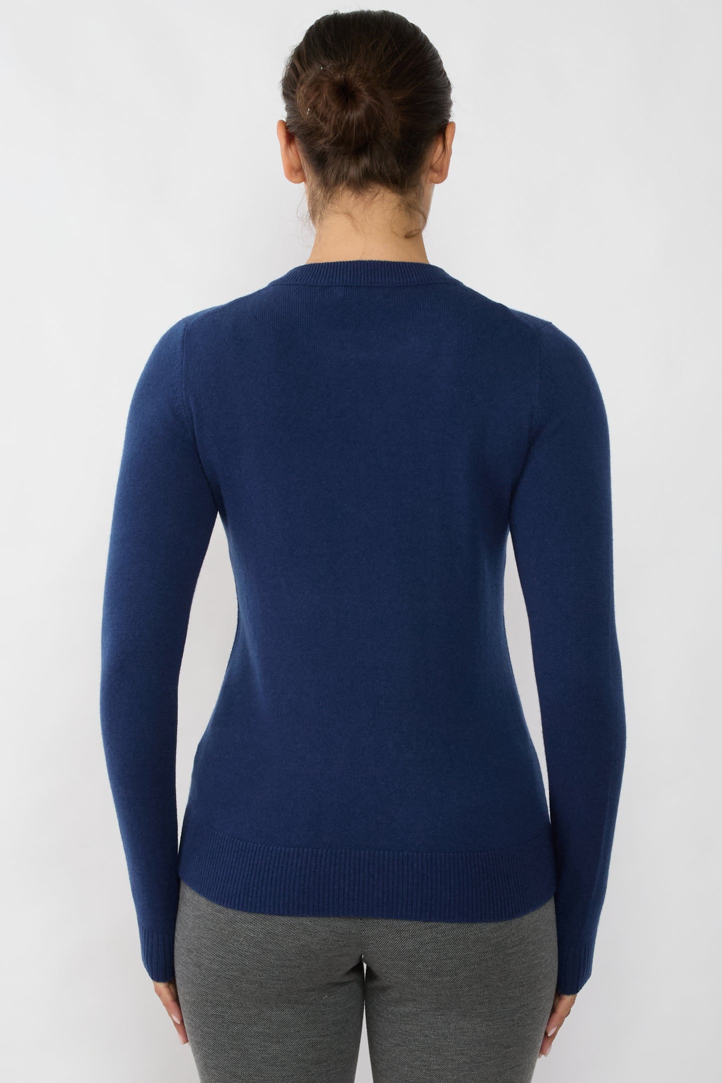 JENNIE LIU Women's 100% Pure Cashmere Long Sleeve Crew Neck Sweater