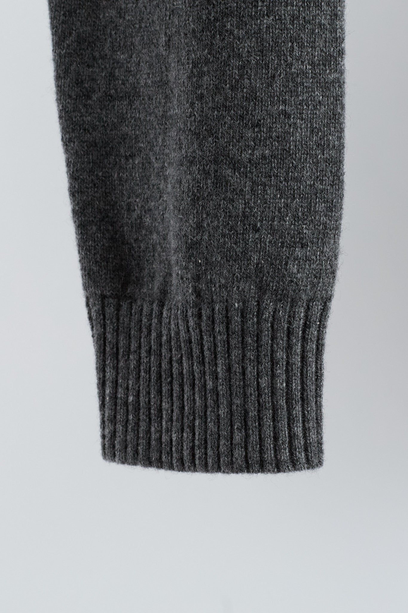 JENNIE LIU Women's 100% Pure Cashmere Long Sleeve Crew Neck Sweater