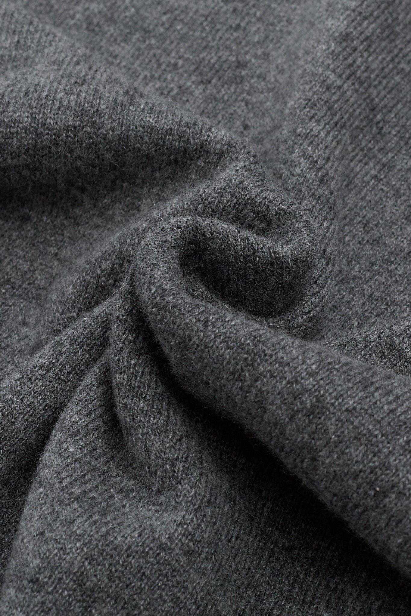 JENNIE LIU Women's 100% Pure Cashmere Long Sleeve Crew Neck Sweater