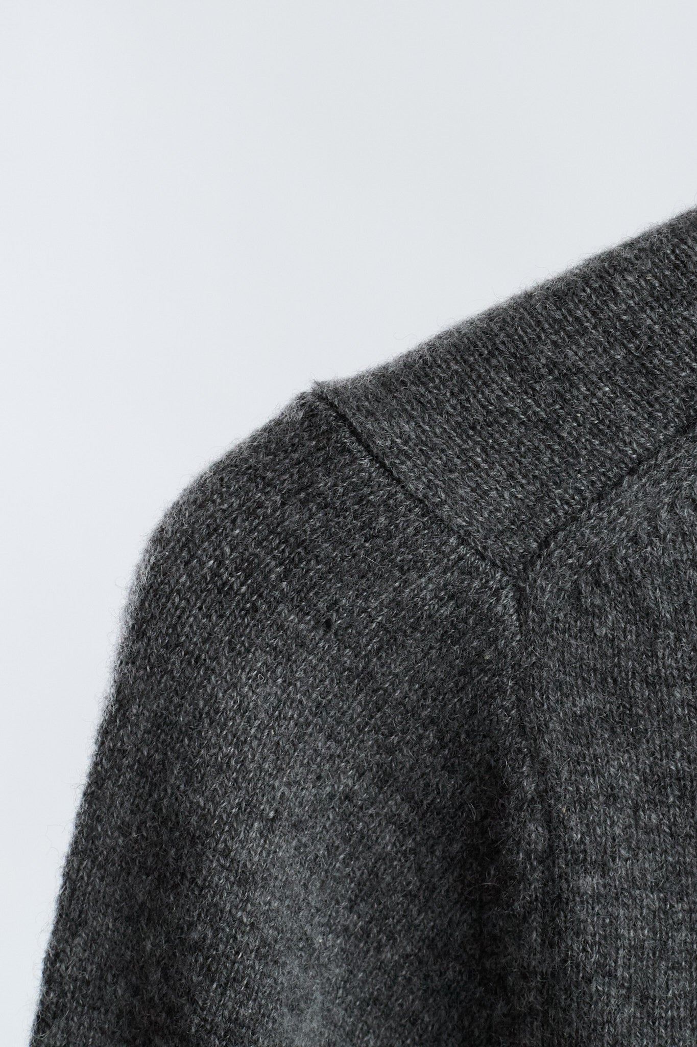 JENNIE LIU Women's 100% Pure Cashmere Long Sleeve Crew Neck Sweater