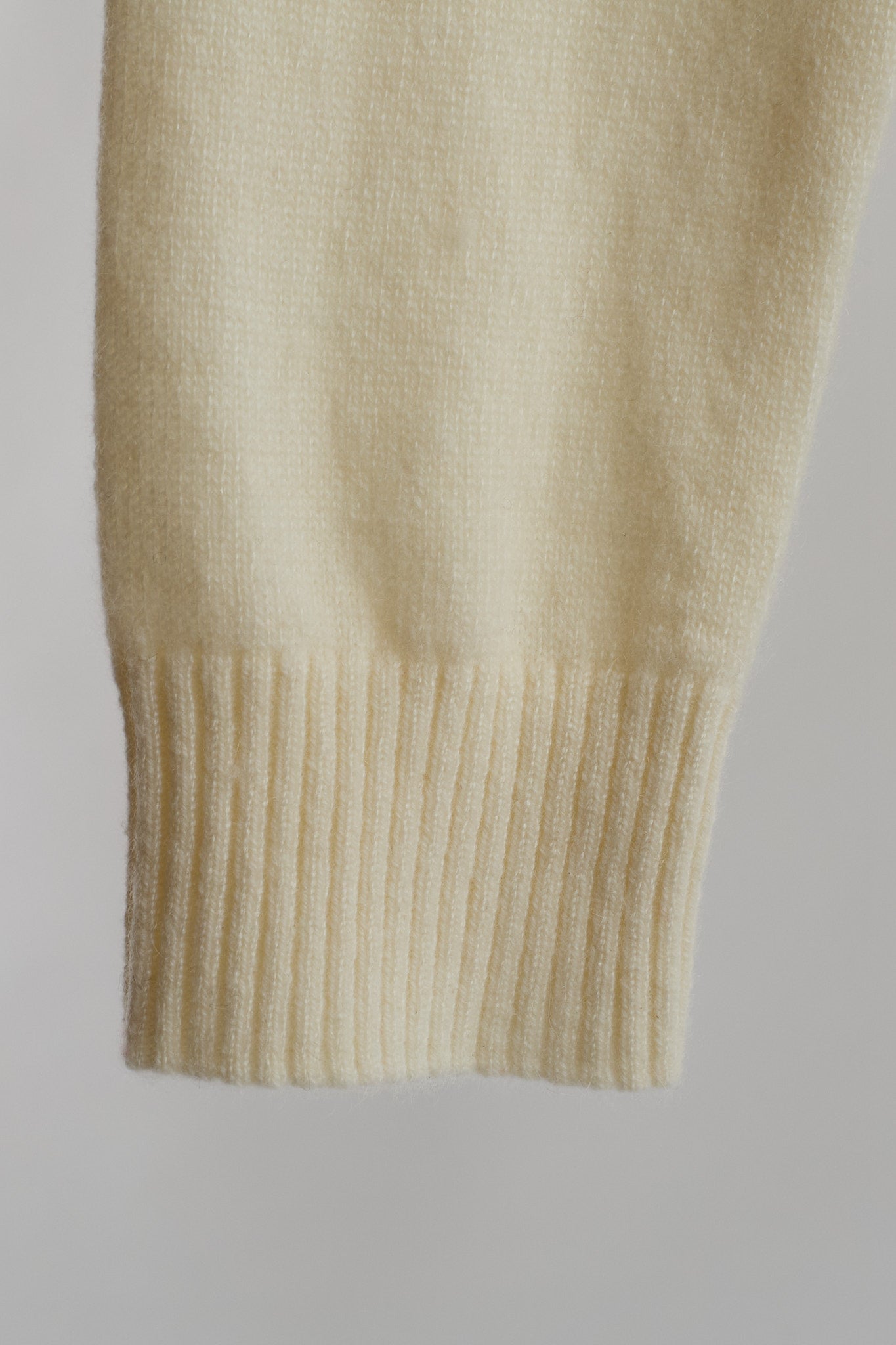 JENNIE LIU Women's 100% Pure Cashmere Long Sleeve Crew Neck Sweater