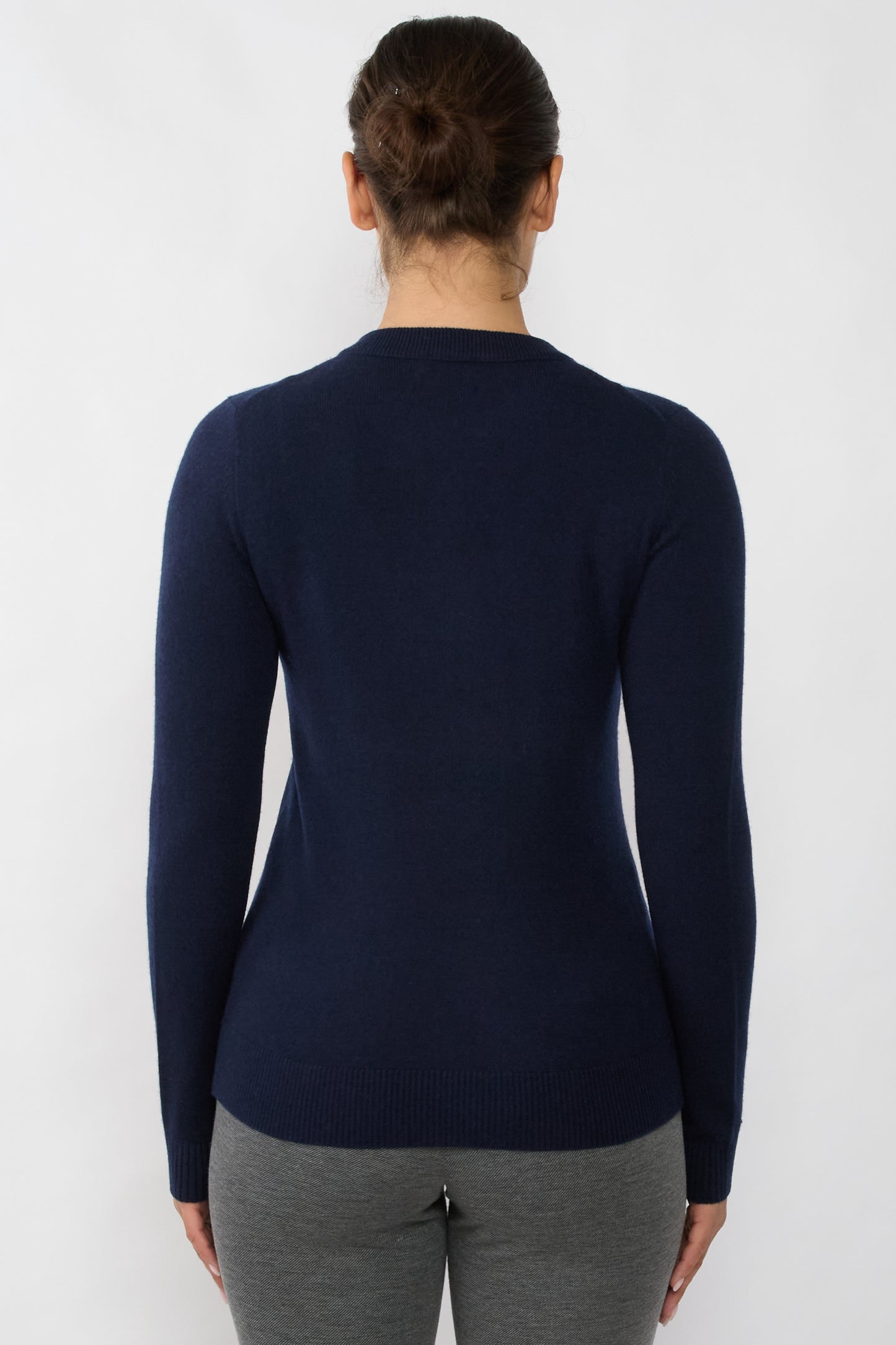 JENNIE LIU Women's 100% Pure Cashmere Long Sleeve Crew Neck Sweater