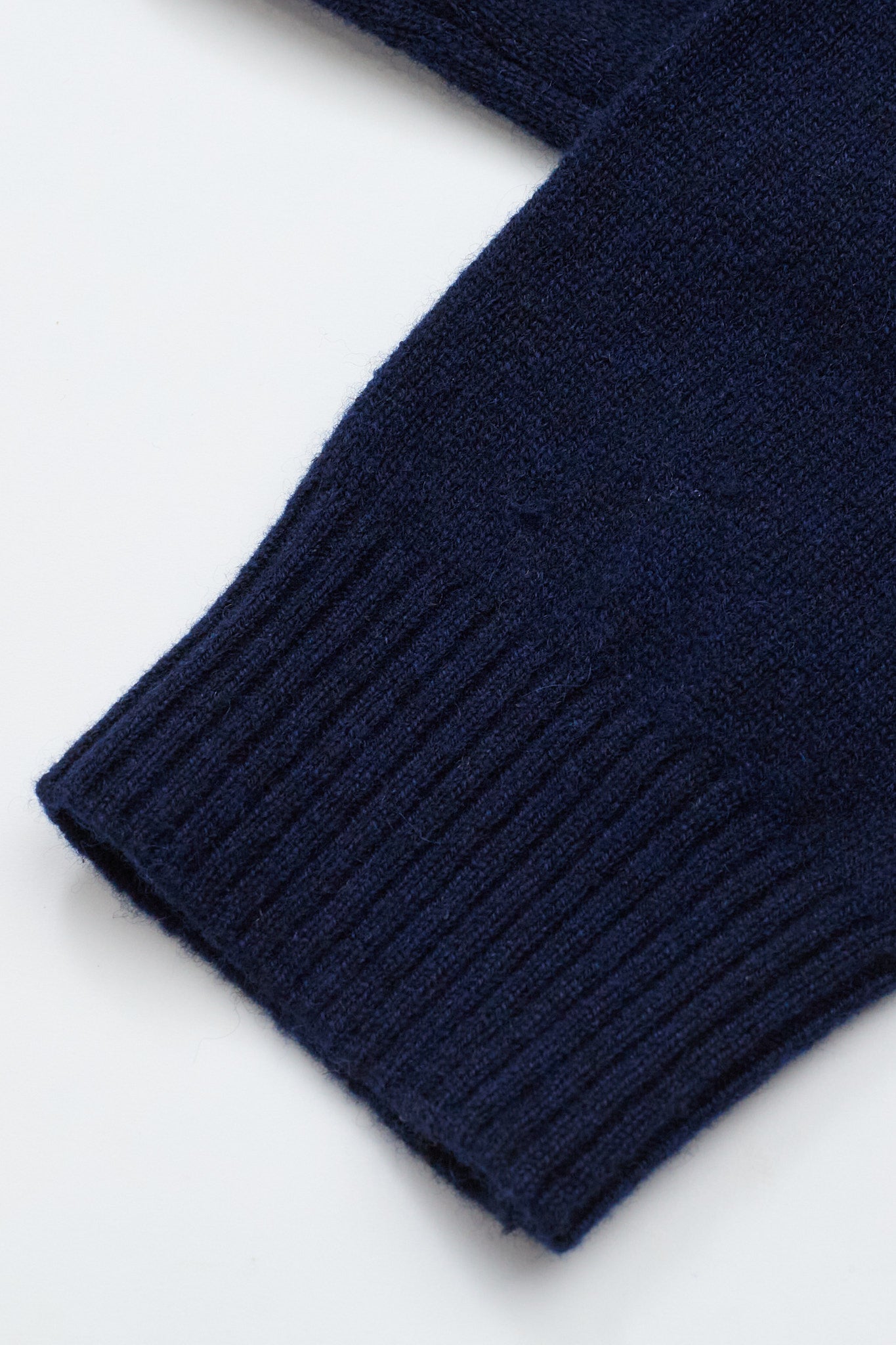 JENNIE LIU Women's 100% Pure Cashmere Long Sleeve Crew Neck Sweater