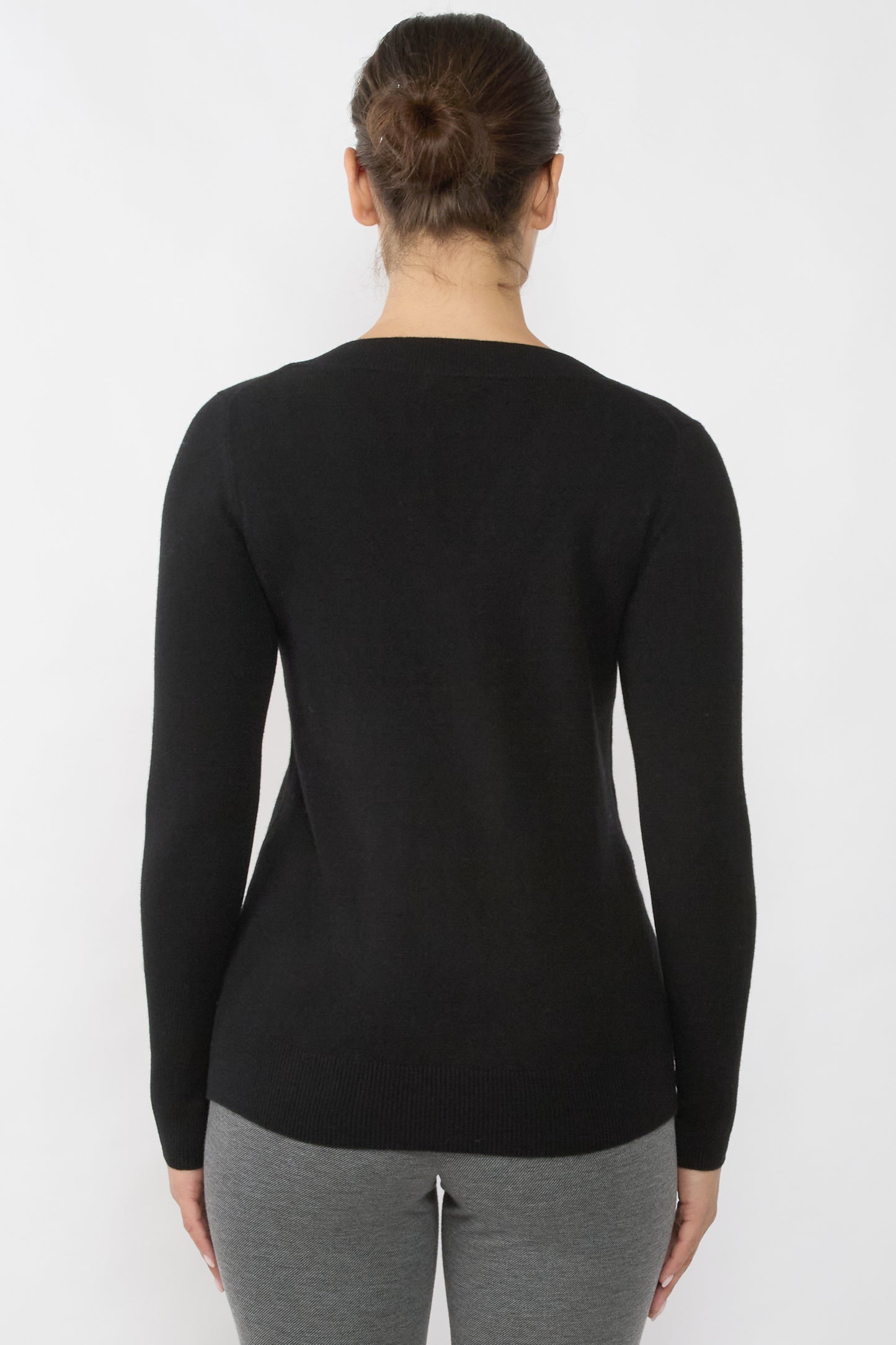 JENNIE LIU Women's 100% Pure Cashmere Long Sleeve Ava V Neck Pullover Sweater