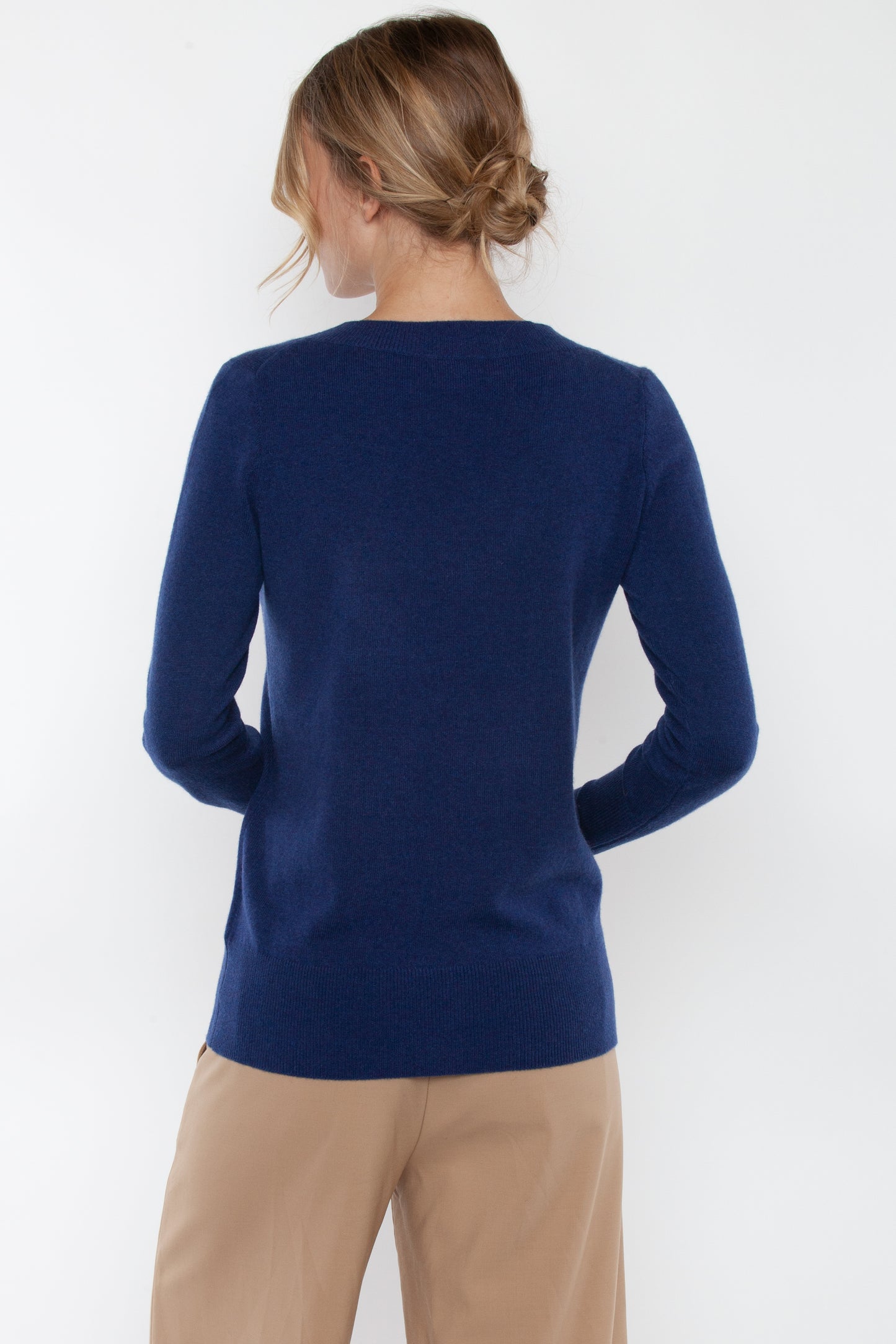 JENNIE LIU Women's 100% Pure Cashmere Long Sleeve Ava V Neck Pullover Sweater