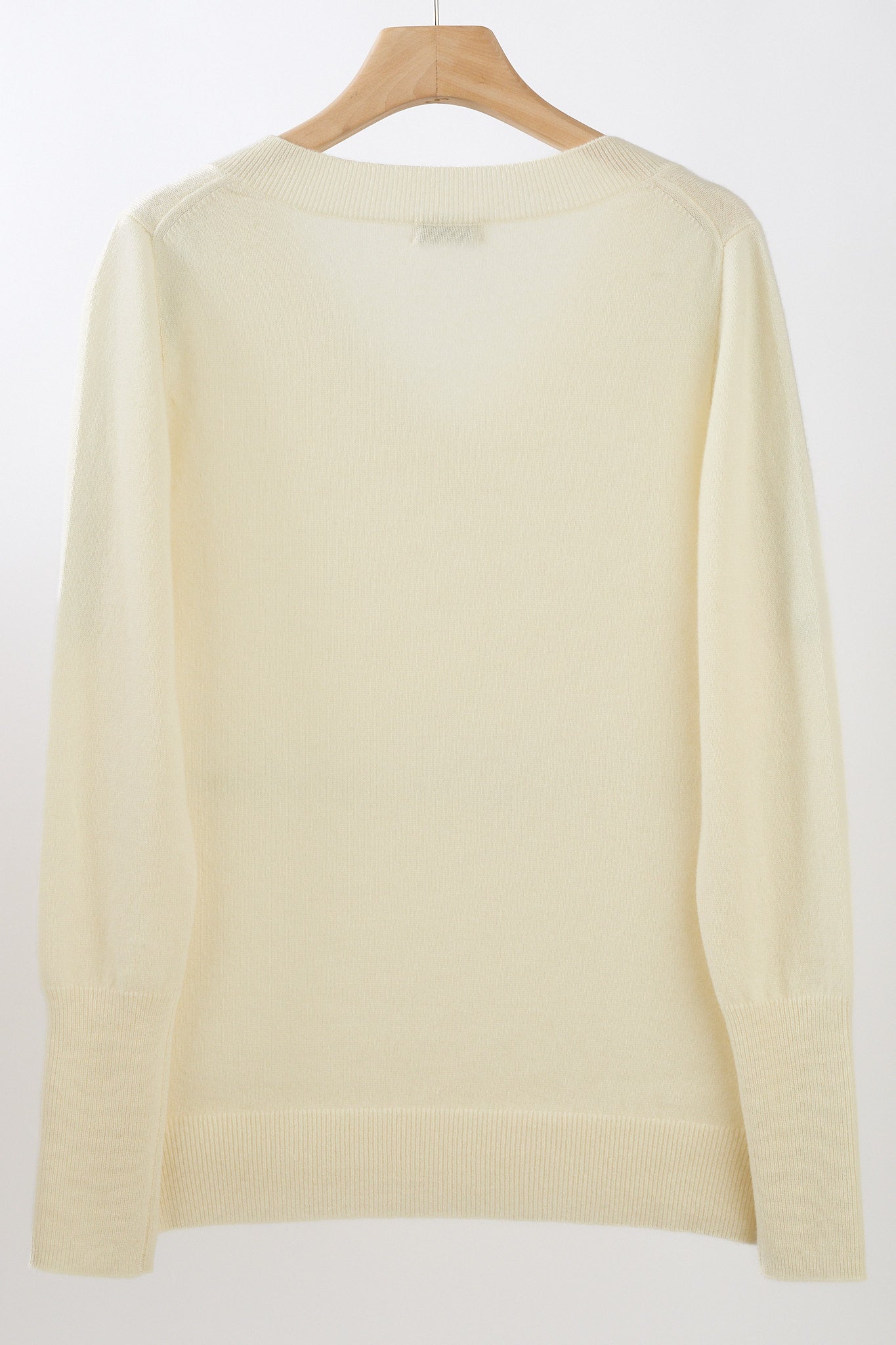 JENNIE LIU Women's 100% Pure Cashmere Long Sleeve Ava V Neck Pullover Sweater