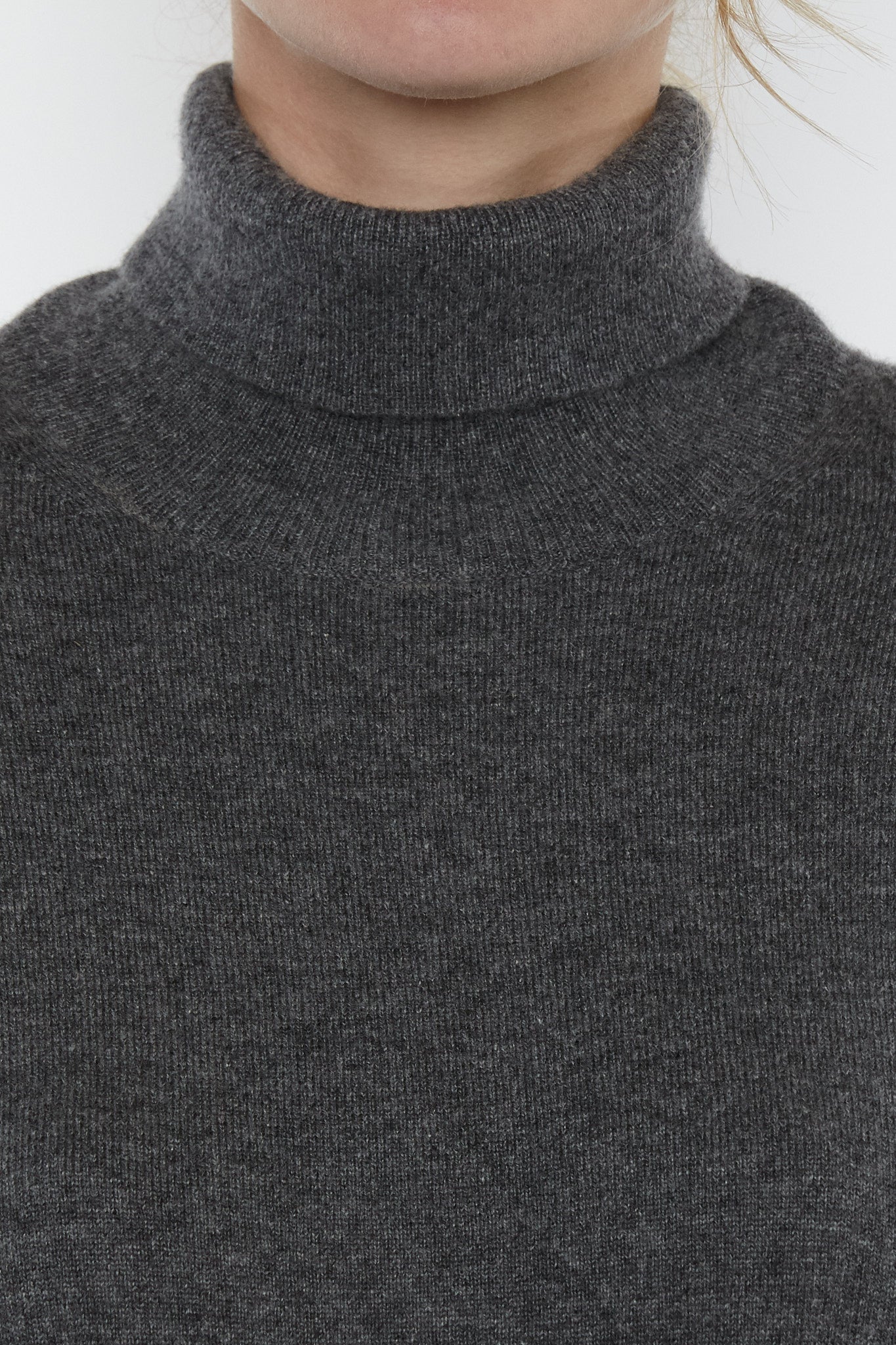 JENNIE LIU Women's 100% Pure Cashmere Long Sleeve Pullover Turtleneck Sweater