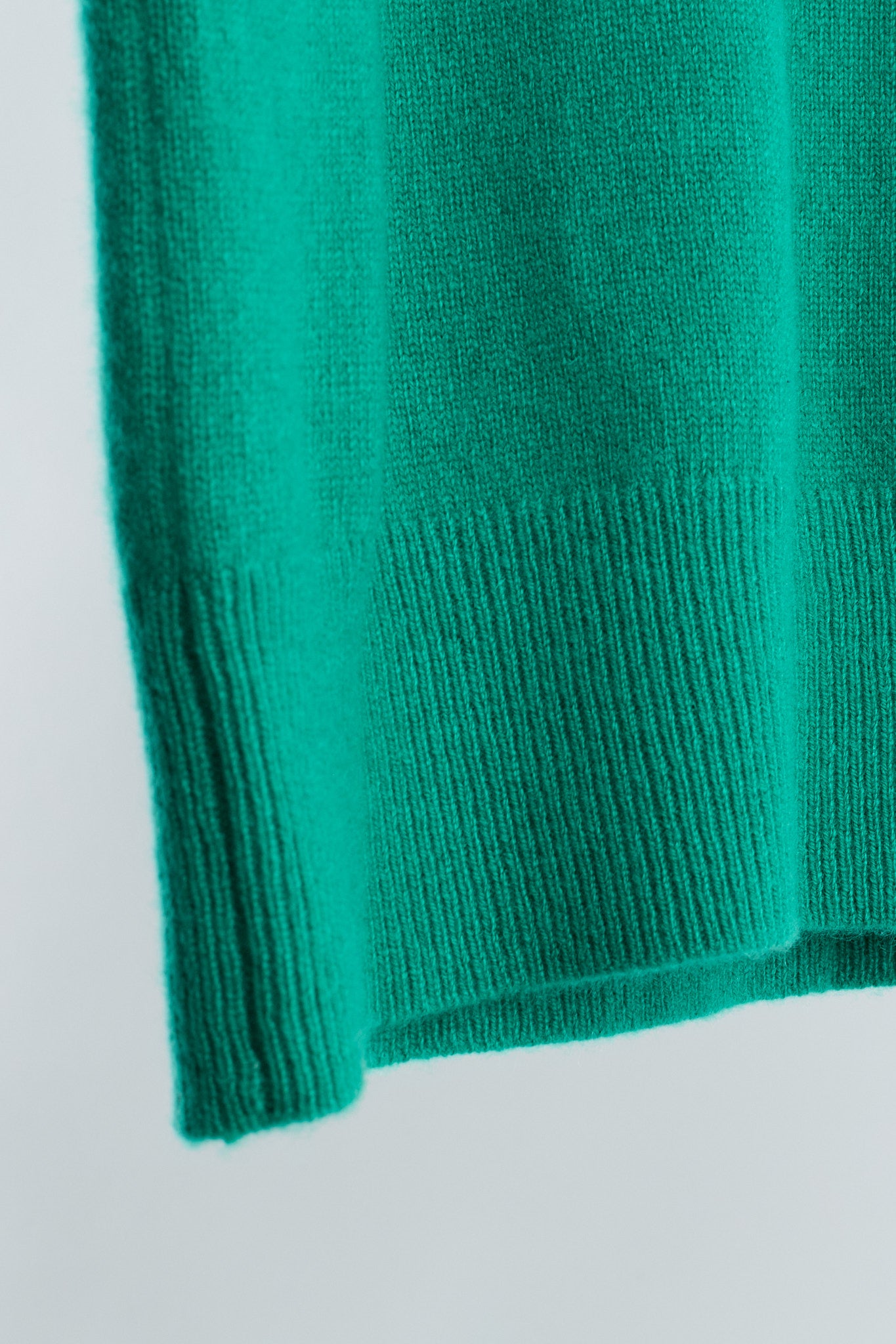 JENNIE LIU Women's 100% Pure Cashmere Long Sleeve Pullover Turtleneck Sweater