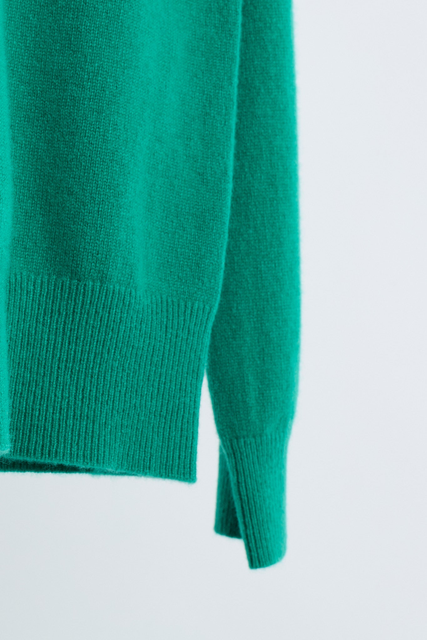 JENNIE LIU Women's 100% Pure Cashmere Long Sleeve Pullover Turtleneck Sweater