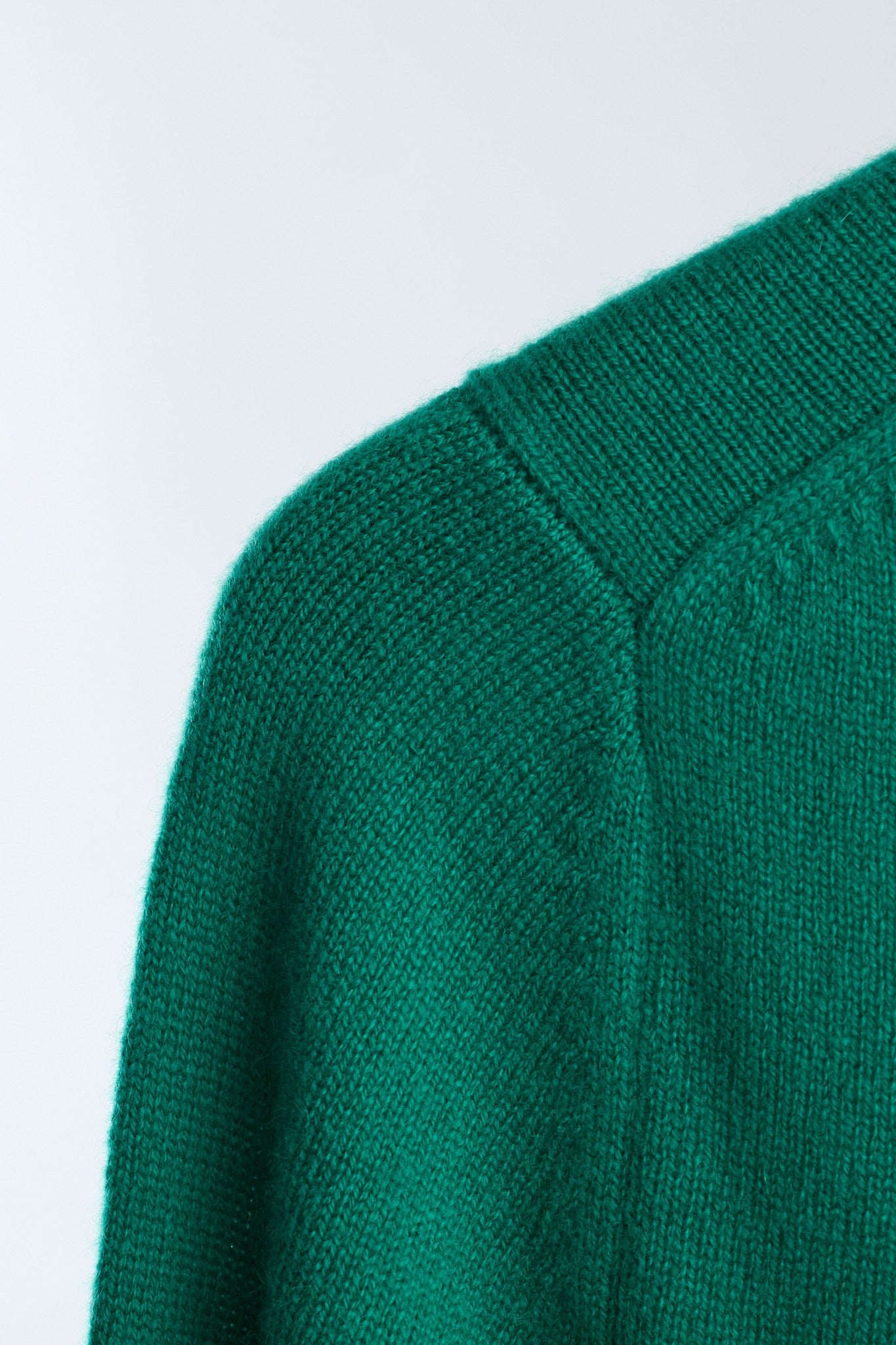 JENNIE LIU Women's 100% Pure Cashmere Long Sleeve Pullover Turtleneck Sweater