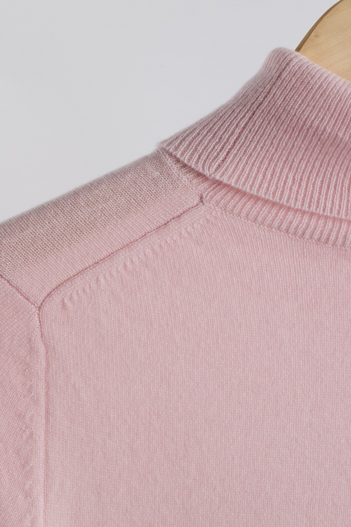 JENNIE LIU Women's 100% Pure Cashmere Long Sleeve Pullover Turtleneck Sweater