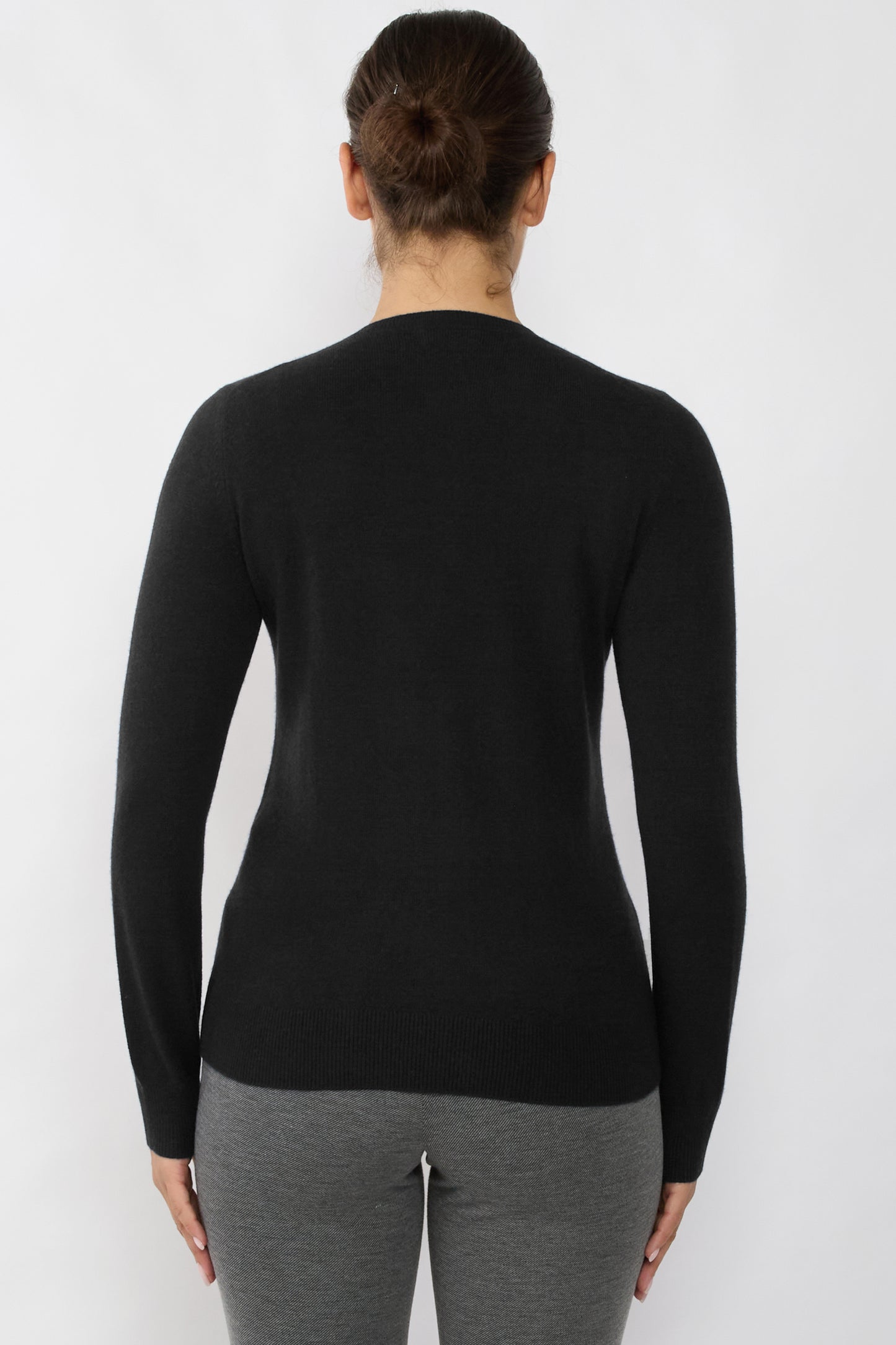 JENNIE LIU Women's 100% Cashmere Button Front Long Sleeve Crewneck Cardigan Sweater