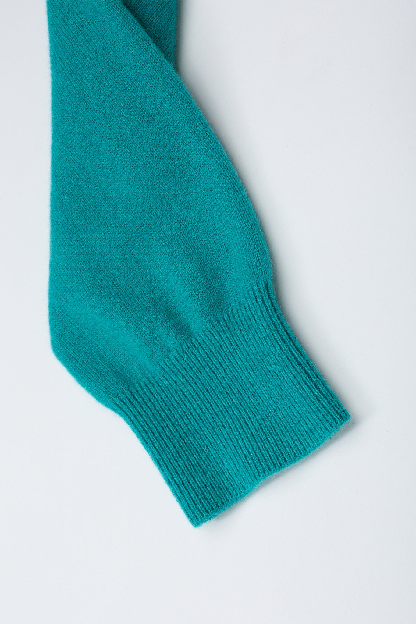 JENNIE LIU Women's 100% Cashmere Button Front Long Sleeve Crewneck Cardigan Sweater