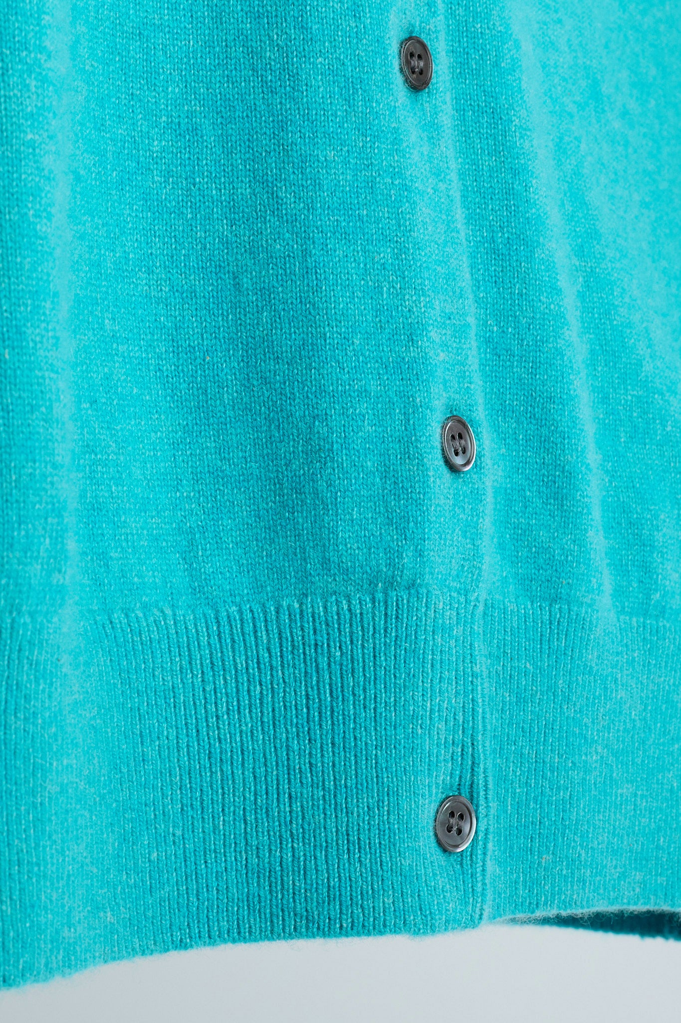 JENNIE LIU Women's 100% Cashmere Button Front Long Sleeve Crewneck Cardigan Sweater