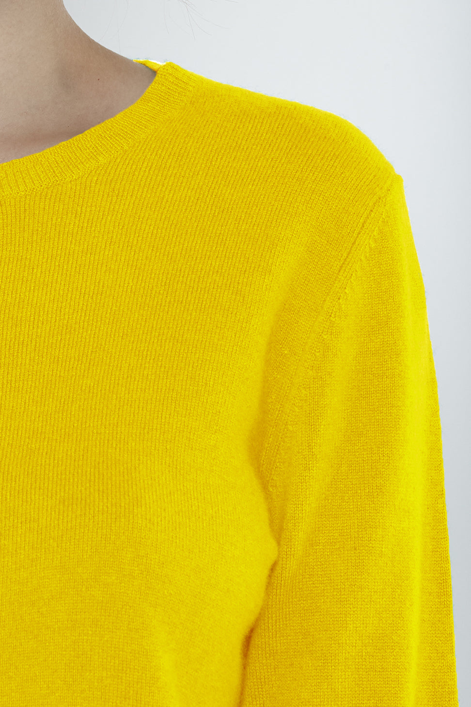 JENNIE LIU Women's 100% Cashmere Button Front Long Sleeve Crewneck Cardigan Sweater