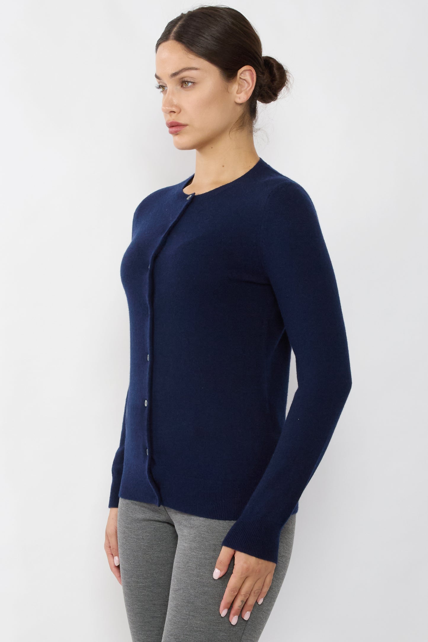 JENNIE LIU Women's 100% Cashmere Button Front Long Sleeve Crewneck Cardigan Sweater