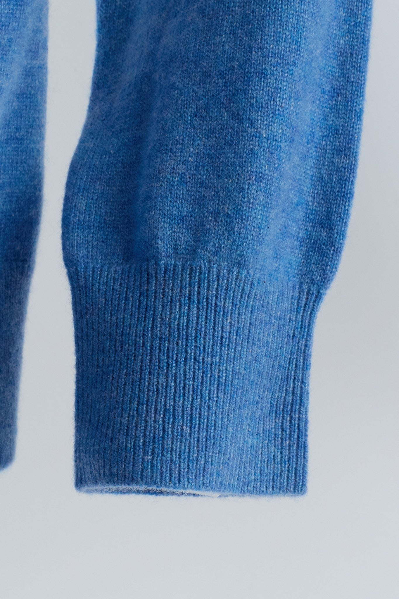 JENNIE LIU Women's 100% Cashmere Button Front Long Sleeve Crewneck Cardigan Sweater