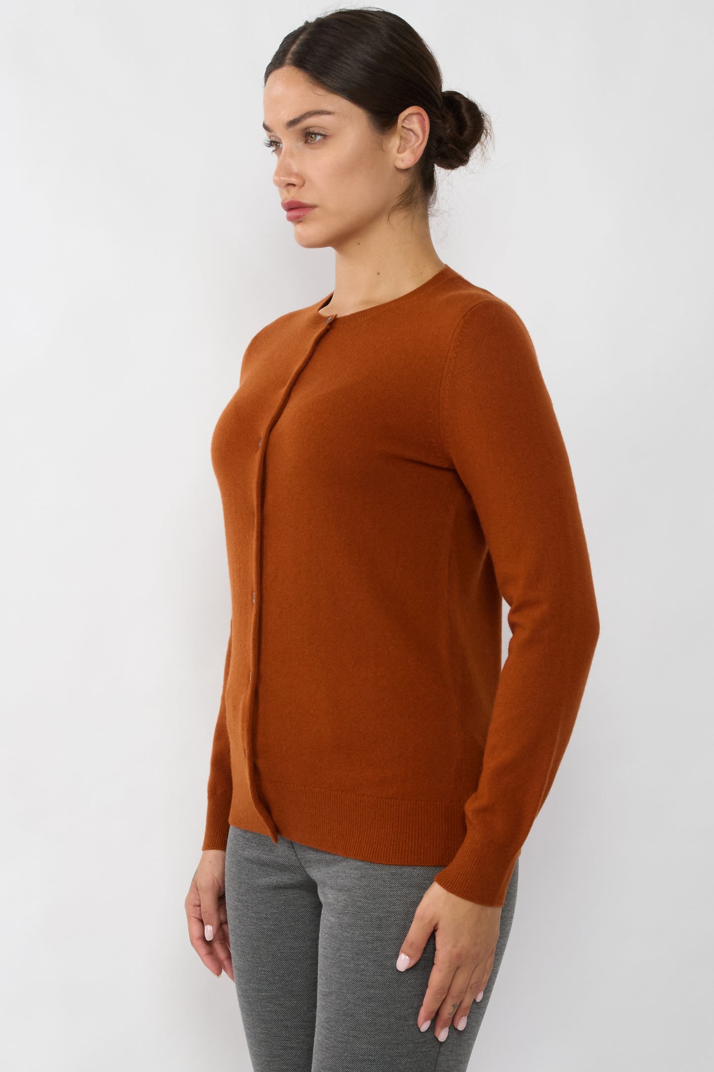 JENNIE LIU Women's 100% Cashmere Button Front Long Sleeve Crewneck Cardigan Sweater