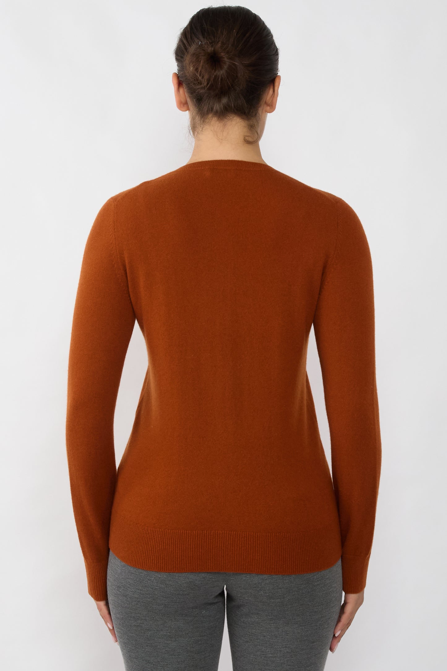 JENNIE LIU Women's 100% Cashmere Button Front Long Sleeve Crewneck Cardigan Sweater