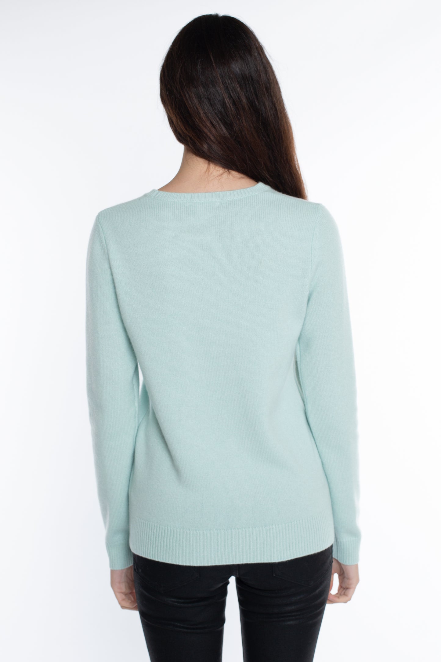 JENNIE LIU 100% Pure Cashmere 4-ply Extra Cozy Long Sleeve Crew Neck Sweater