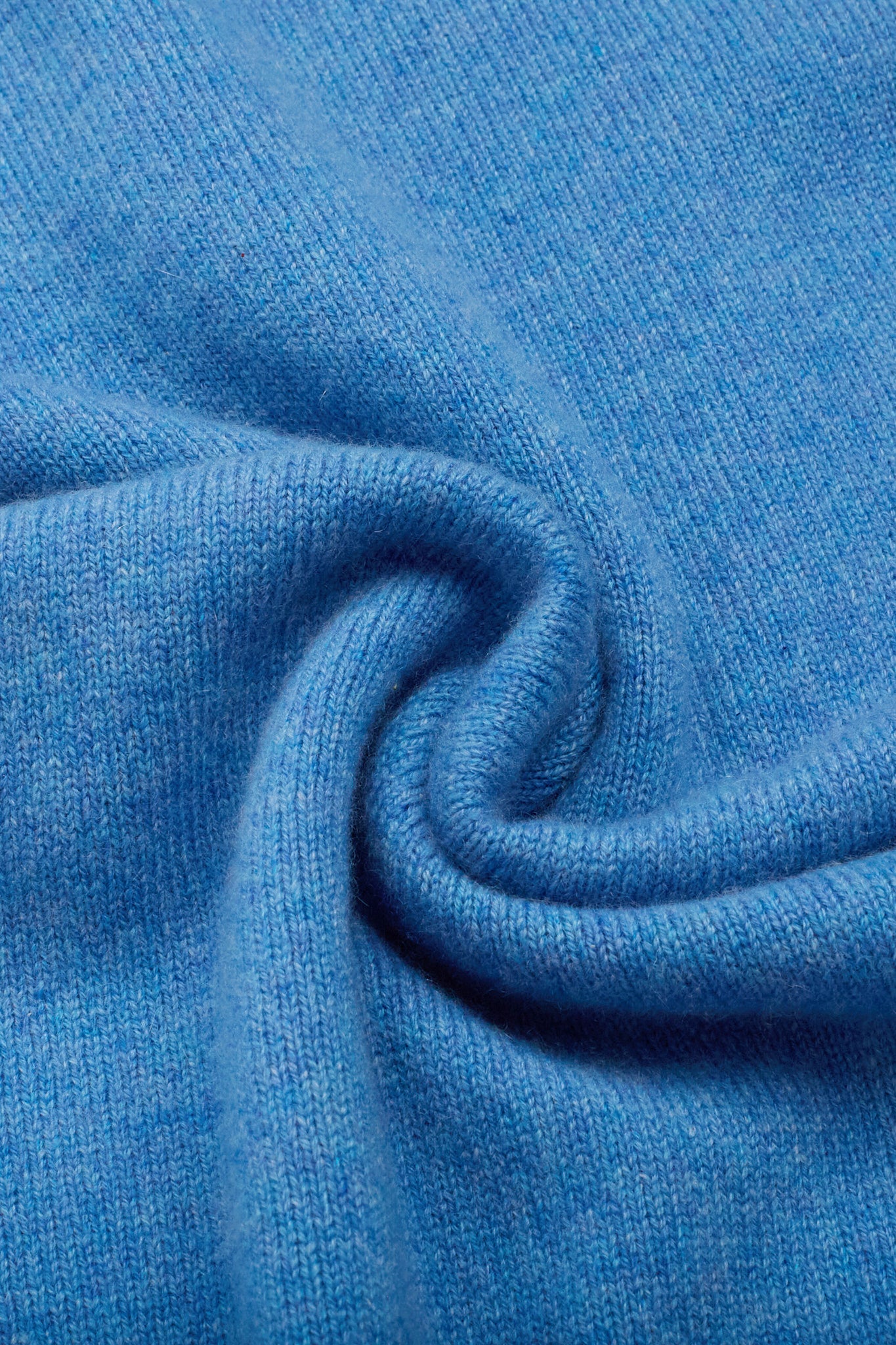 JENNIE LIU 100% Pure Cashmere 4-ply Extra Cozy Long Sleeve Crew Neck Sweater