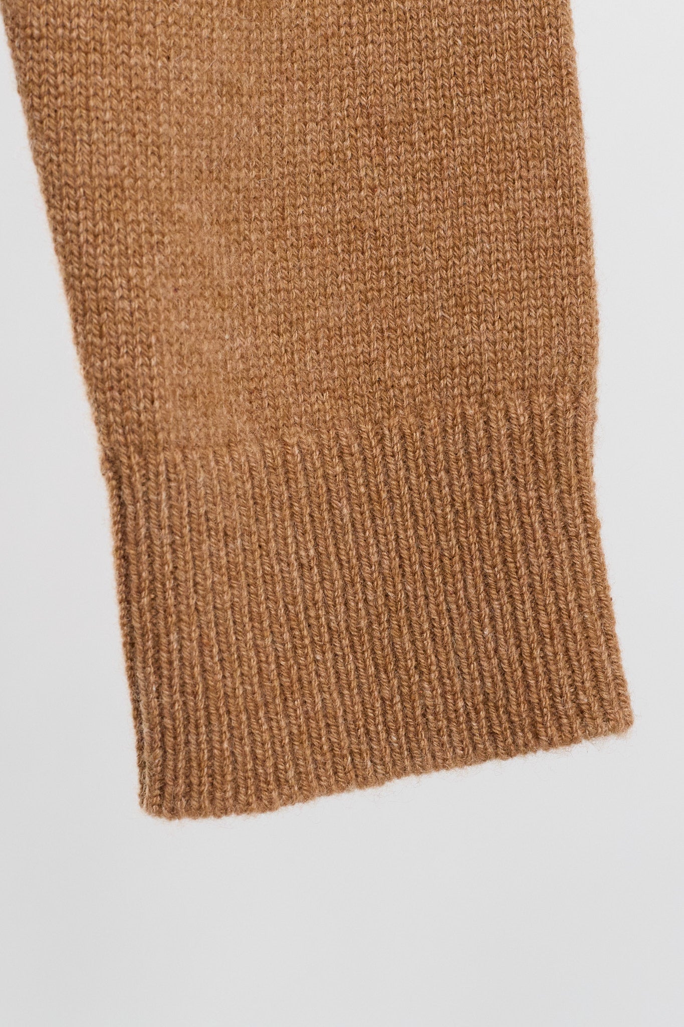 JENNIE LIU 100% Pure Cashmere 4-ply Extra Cozy Long Sleeve Crew Neck Sweater