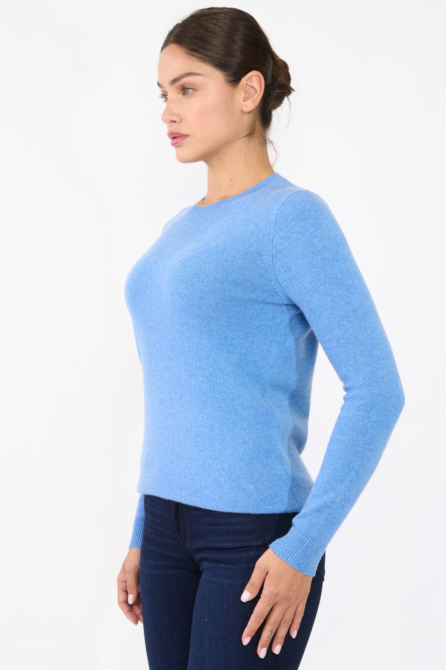 JENNIE LIU 100% Pure Cashmere 4-ply Extra Cozy Long Sleeve Crew Neck Sweater