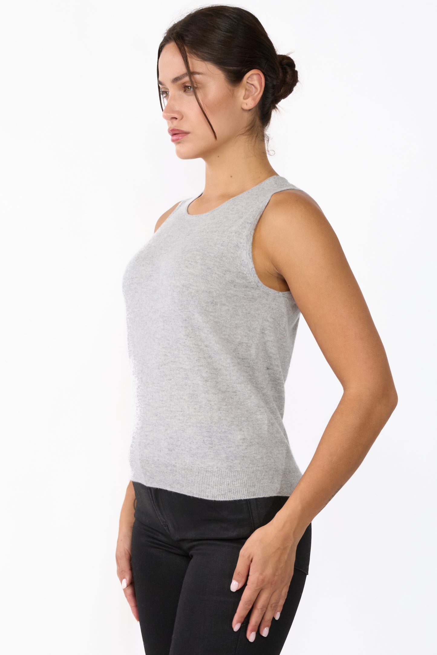 JENNIE LIU 100% Cashmere Tank Tops for Women | Sleeveless Crewneck Sweater Vest
