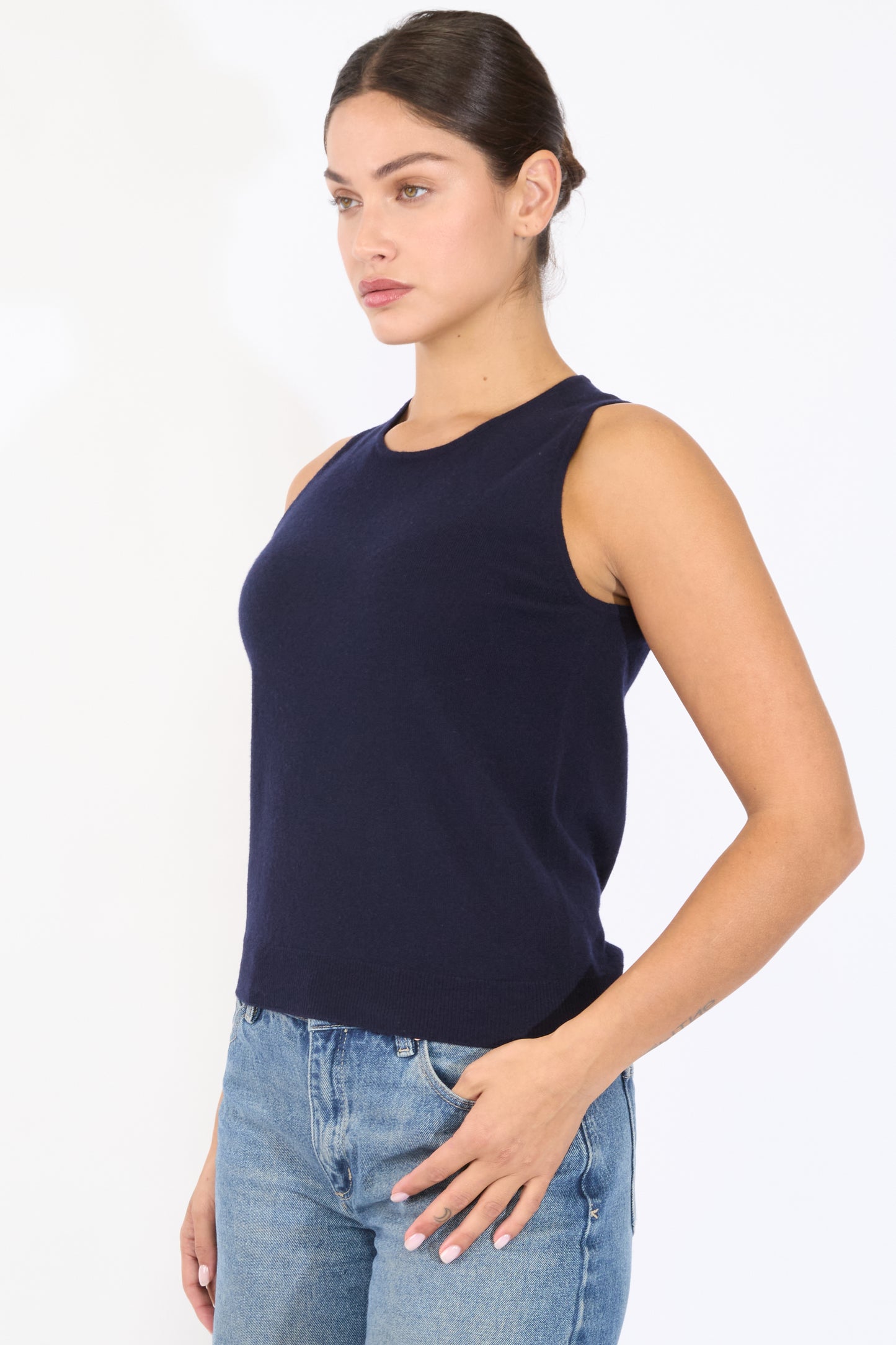 JENNIE LIU 100% Cashmere Tank Tops for Women | Sleeveless Crewneck Sweater Vest