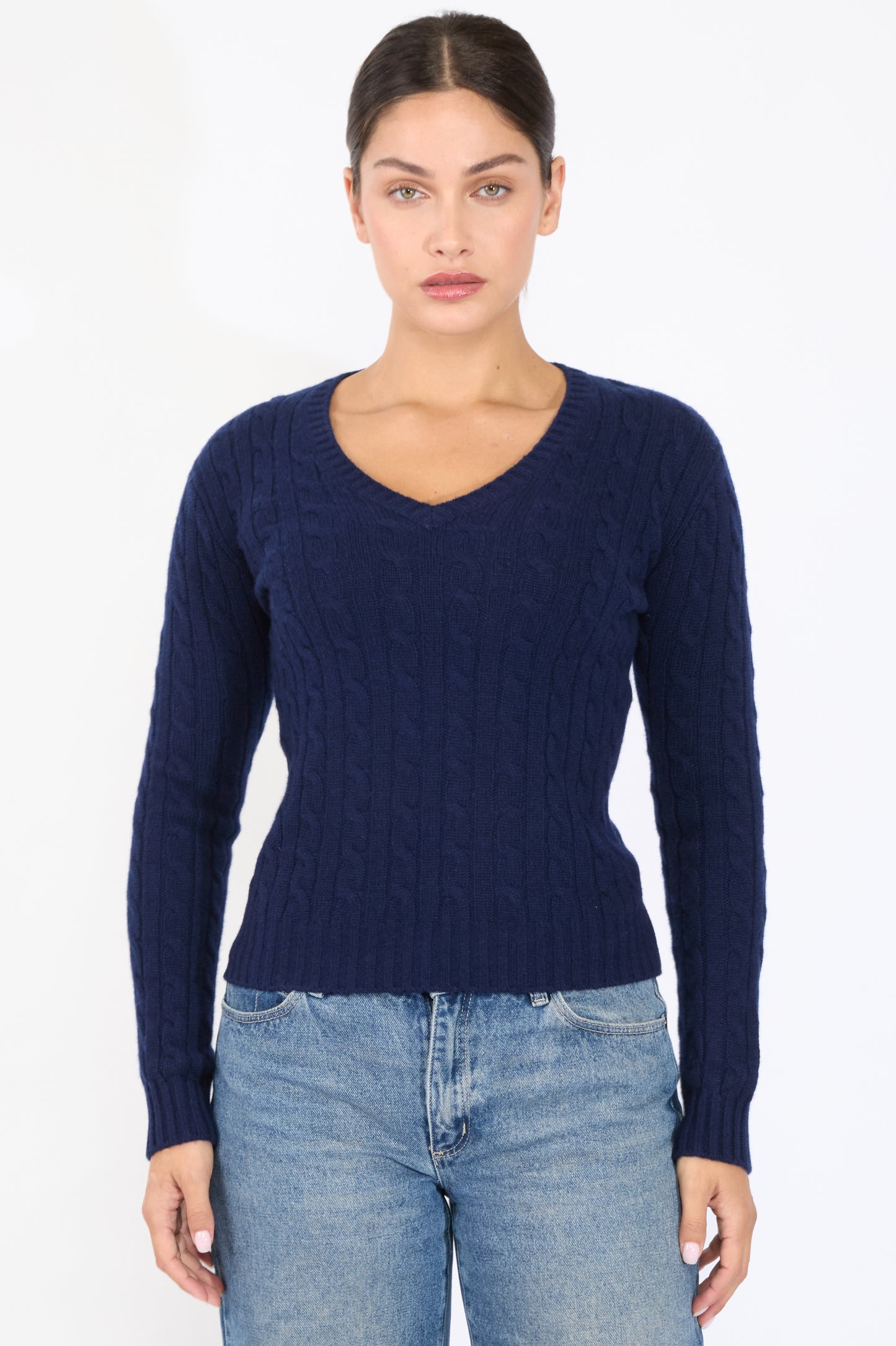 JENNIE LIU 100% Cashmere V-Neck Sweater | Chuncky Cashmere Cable-knit Sweaters for Women