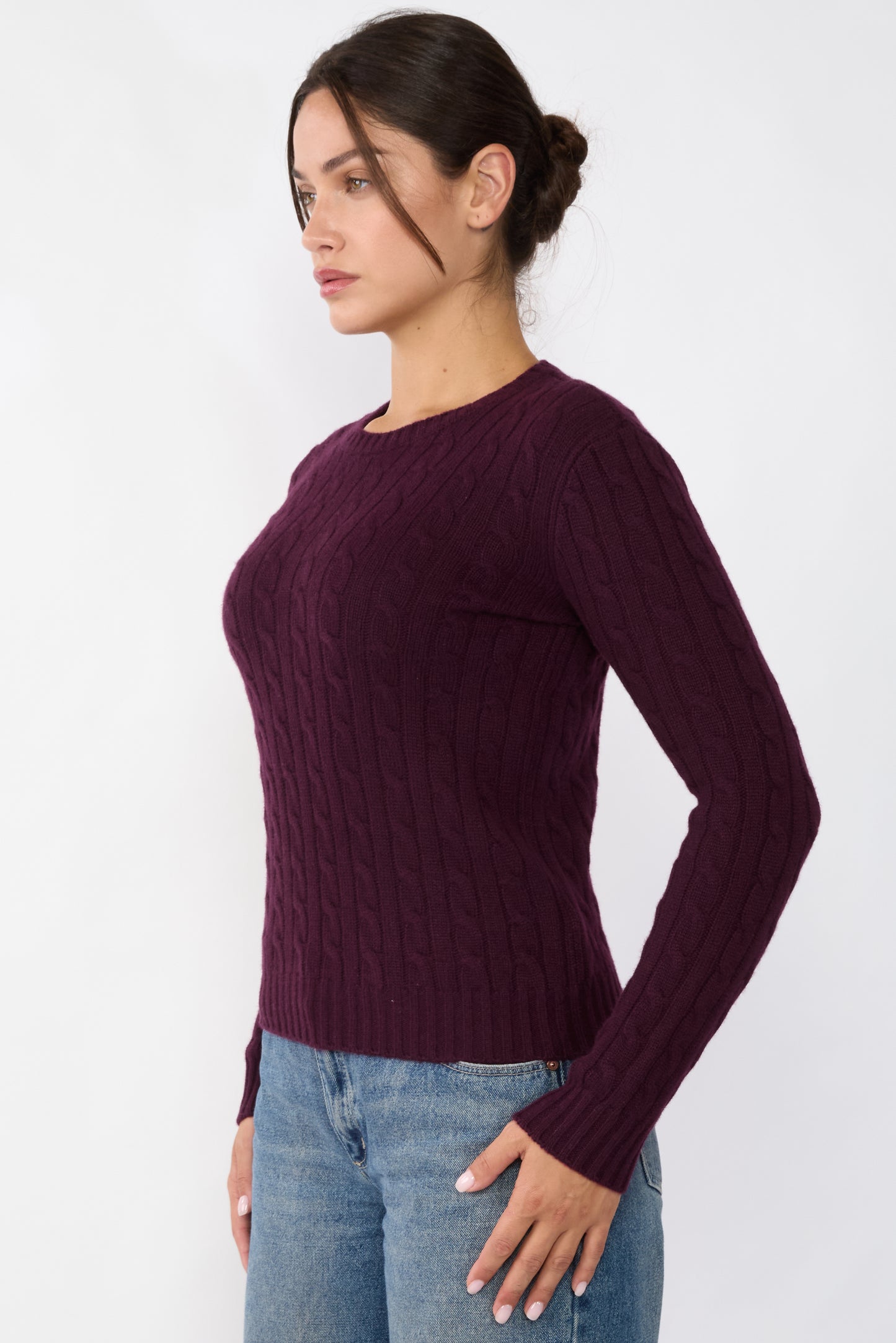 JENNIE LIU 100% Cashmere Crewneck Sweater | Chuncky Cashmere Cable-knit Sweaters for Women