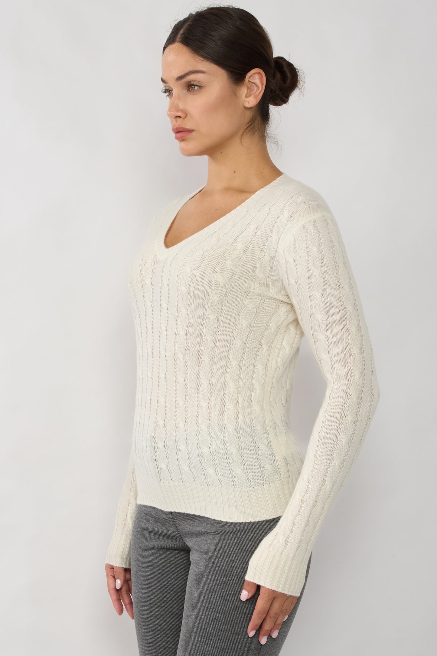 JENNIE LIU Women's 100% Cashmere Cable-knit Long Sleeve Pullover V Neck Sweater