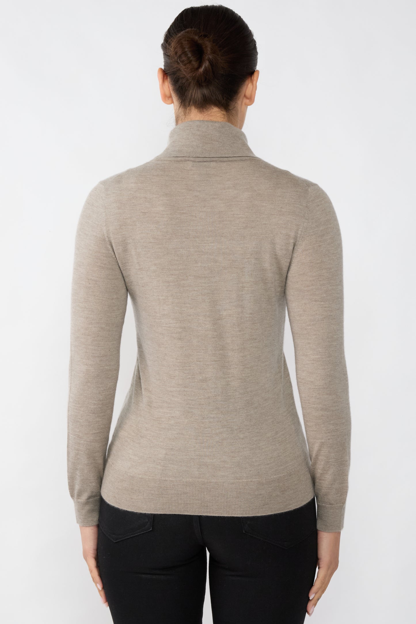 JENNIE LIU Womens 100% Cashmere Turtleneck Sweater | Tissue Weight Cashmere Sweaters for Women