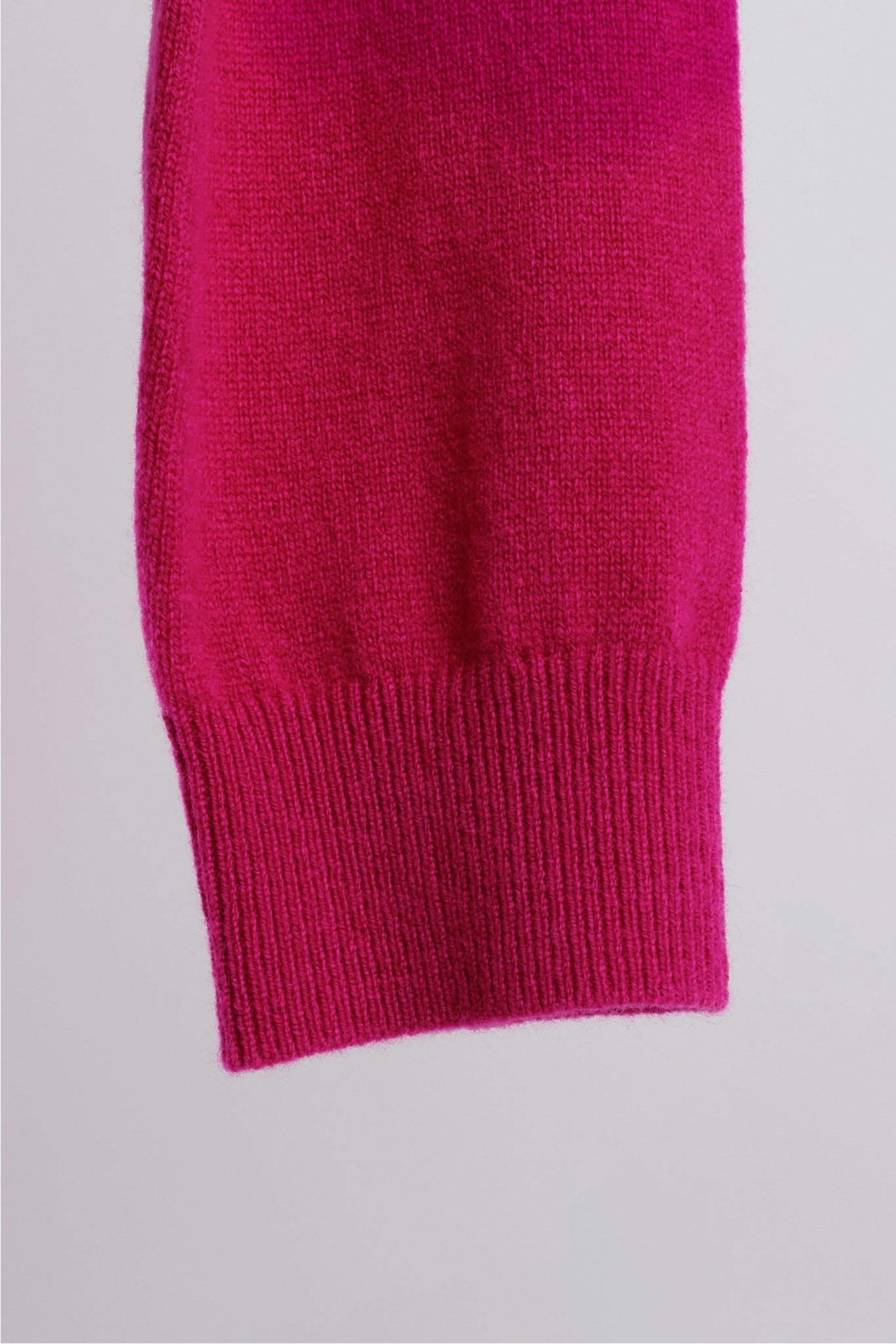 JENNIE LIU Women's 100% Pure Cashmere Long Sleeve Pullover V Neck Sweater