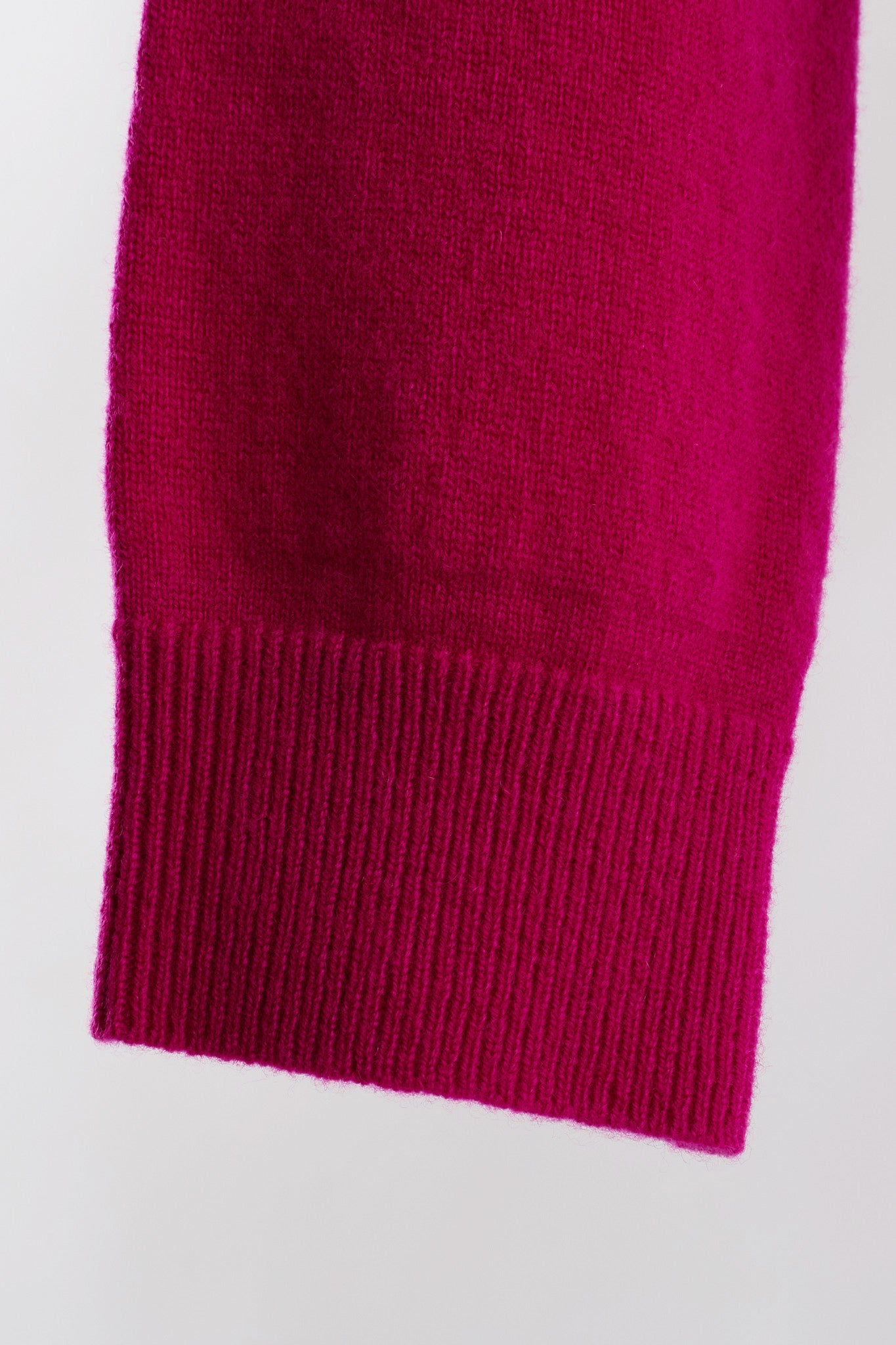 JENNIE LIU Women's 100% Pure Cashmere Long Sleeve Pullover V Neck Sweater