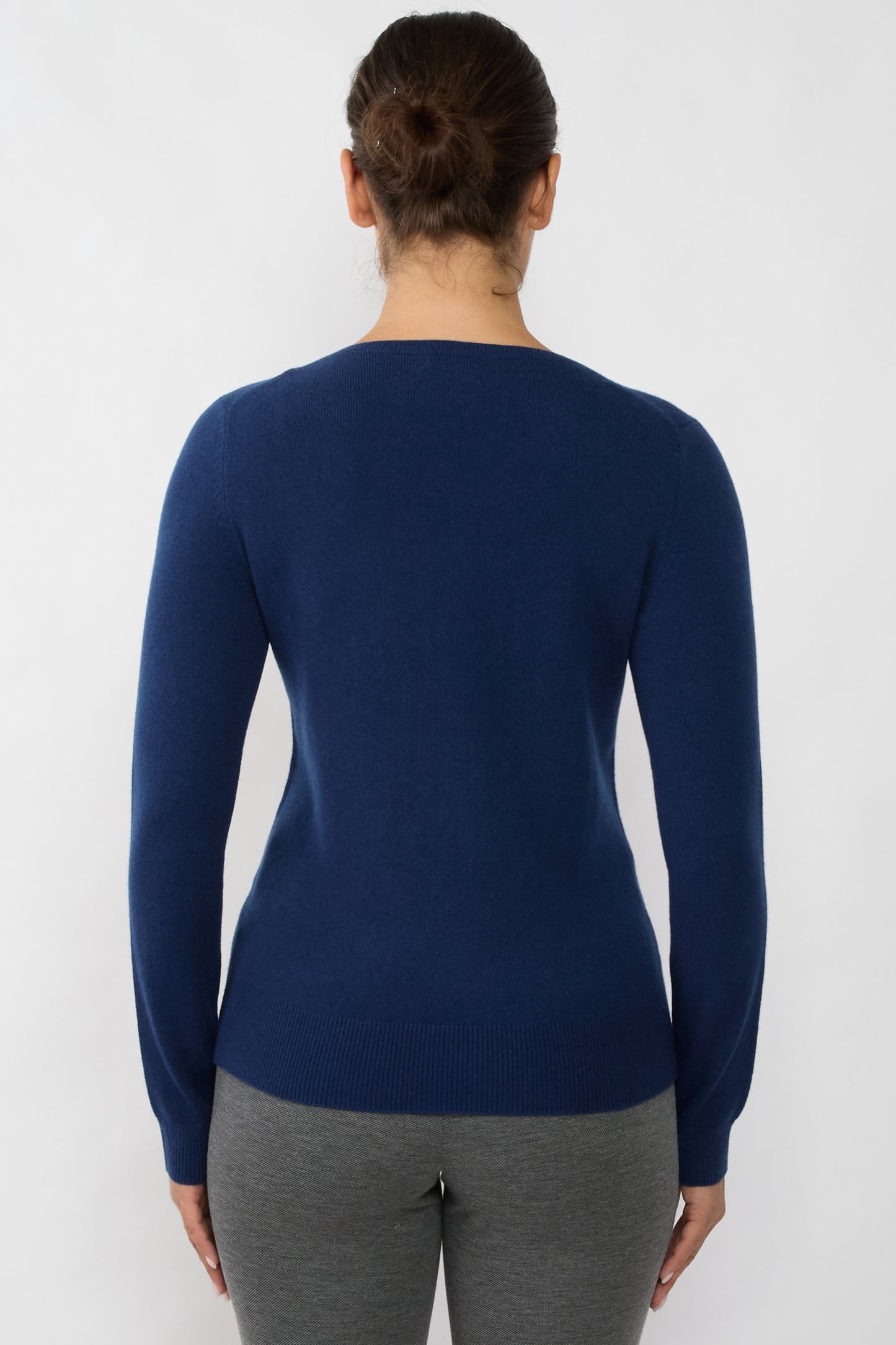 JENNIE LIU Women's 100% Pure Cashmere Long Sleeve Pullover V Neck Sweater