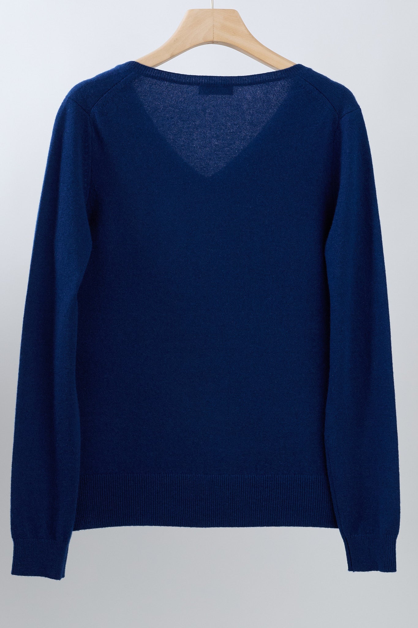 JENNIE LIU Women's 100% Pure Cashmere Long Sleeve Pullover V Neck Sweater