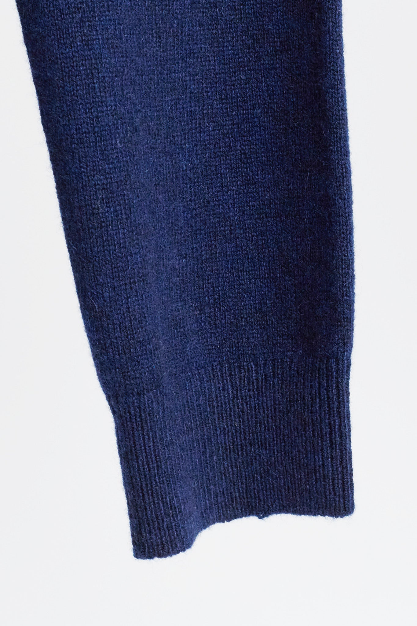 JENNIE LIU Women's 100% Pure Cashmere Long Sleeve Pullover V Neck Sweater