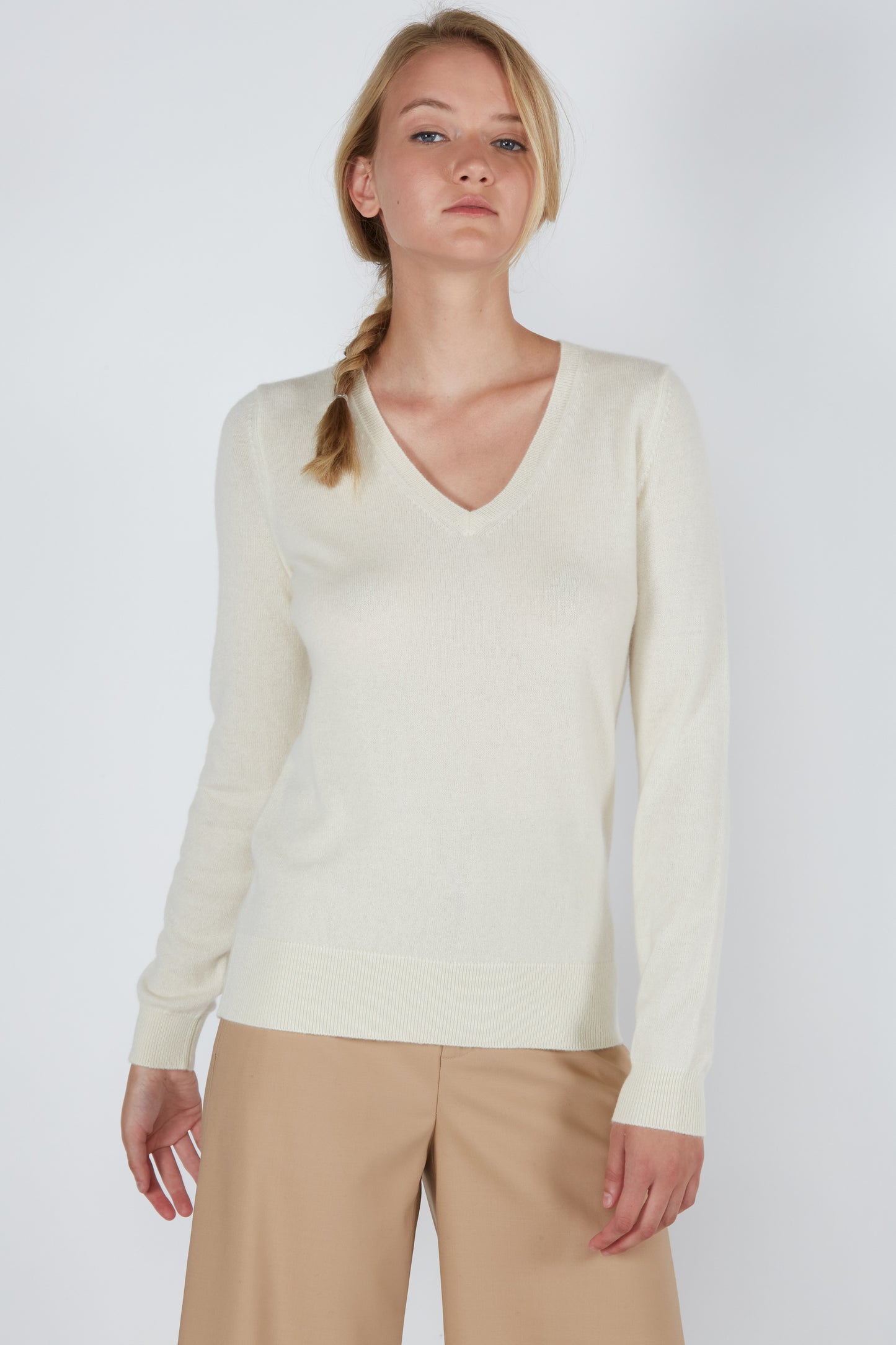 JENNIE LIU Women's 100% Pure Cashmere Long Sleeve Pullover V Neck Sweater