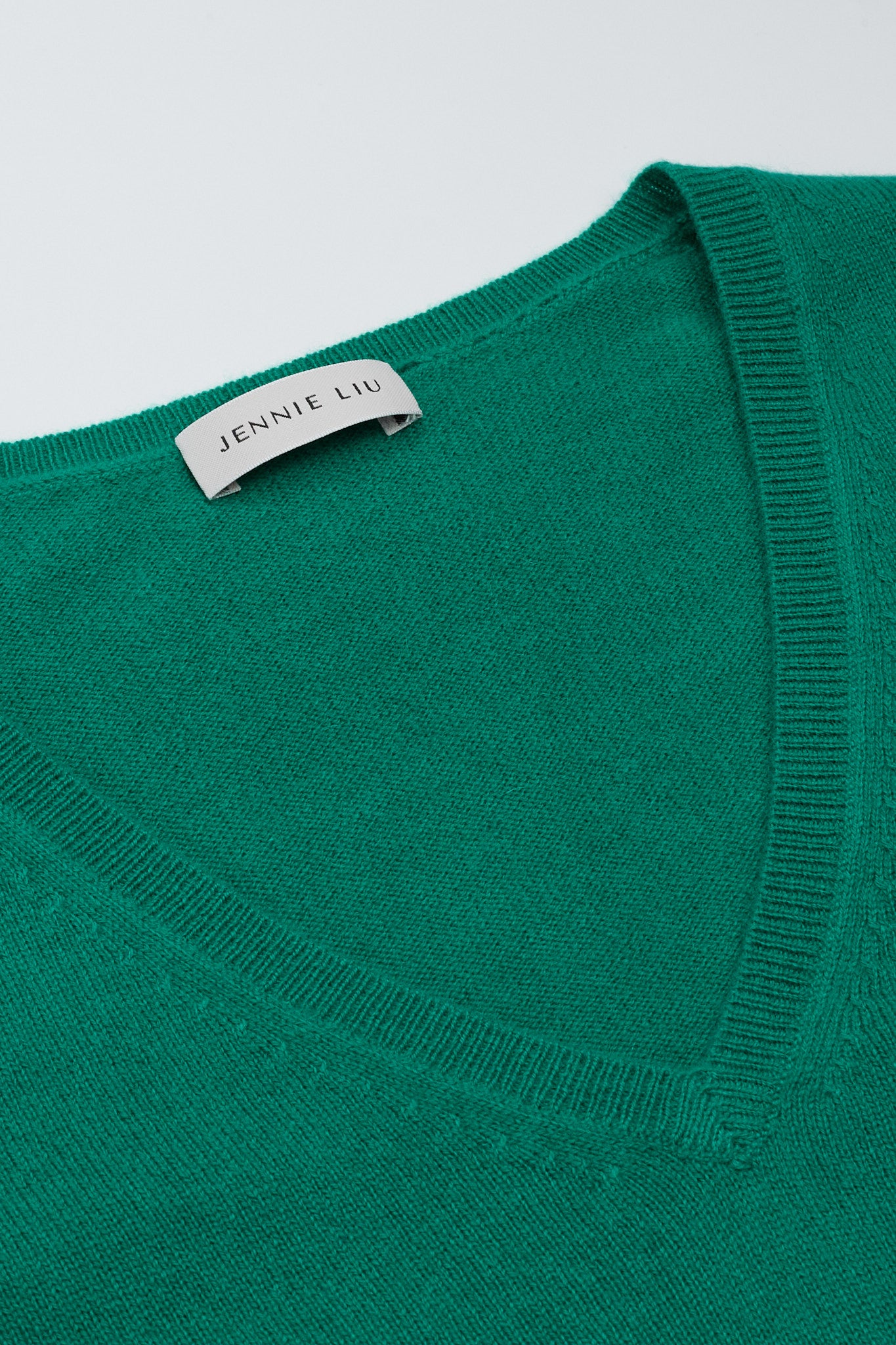 JENNIE LIU Women's 100% Pure Cashmere Long Sleeve Pullover V Neck Sweater