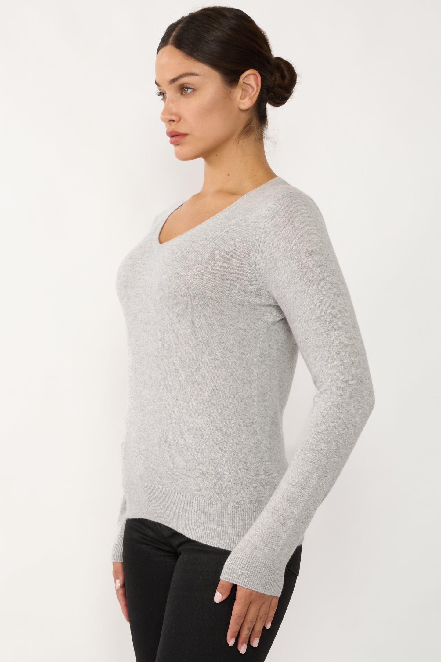 JENNIE LIU Women's 100% Pure Cashmere Long Sleeve Pullover V Neck Sweater