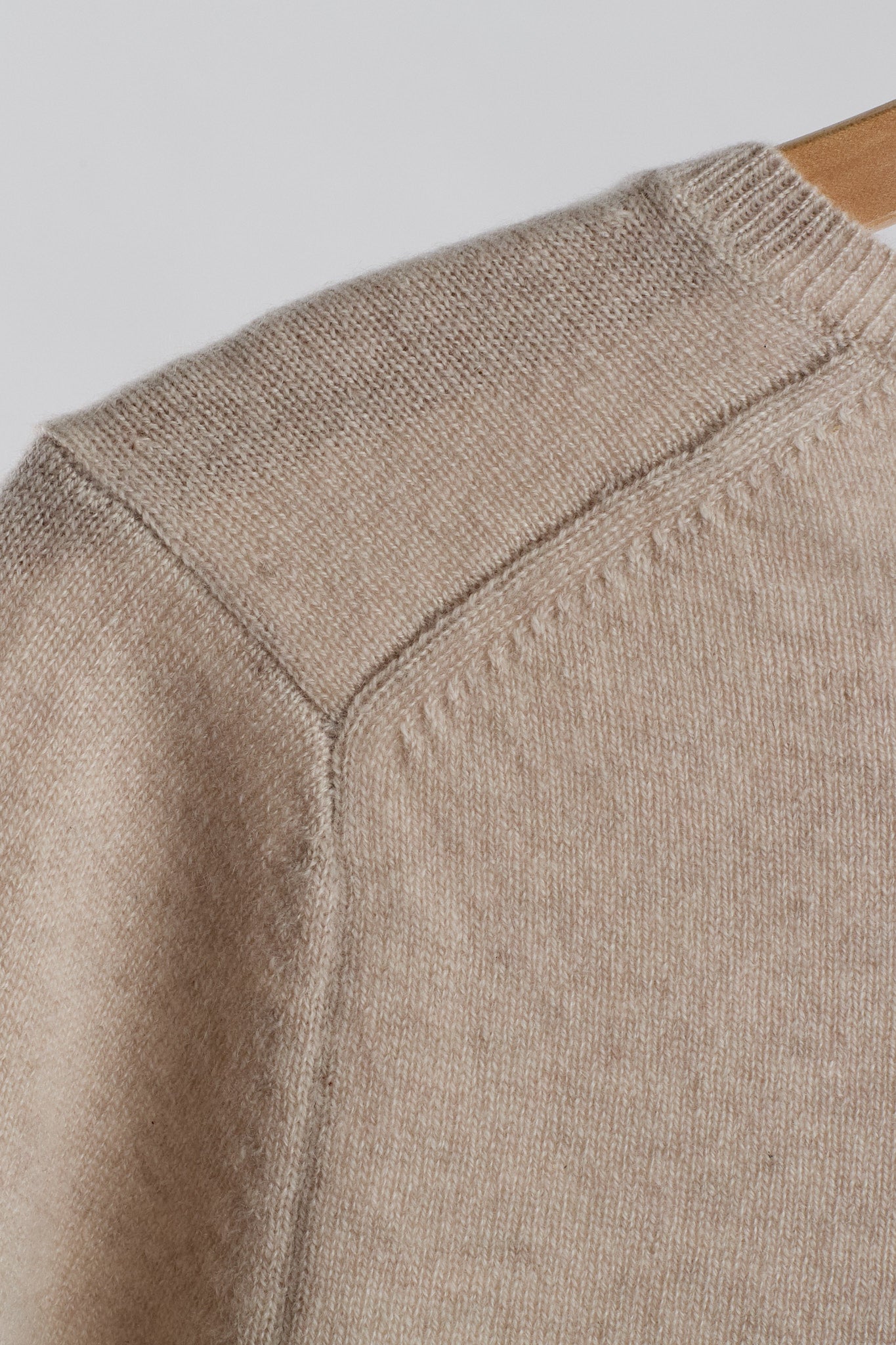 JENNIE LIU Women's 100% Pure Cashmere Long Sleeve Pullover V Neck Sweater