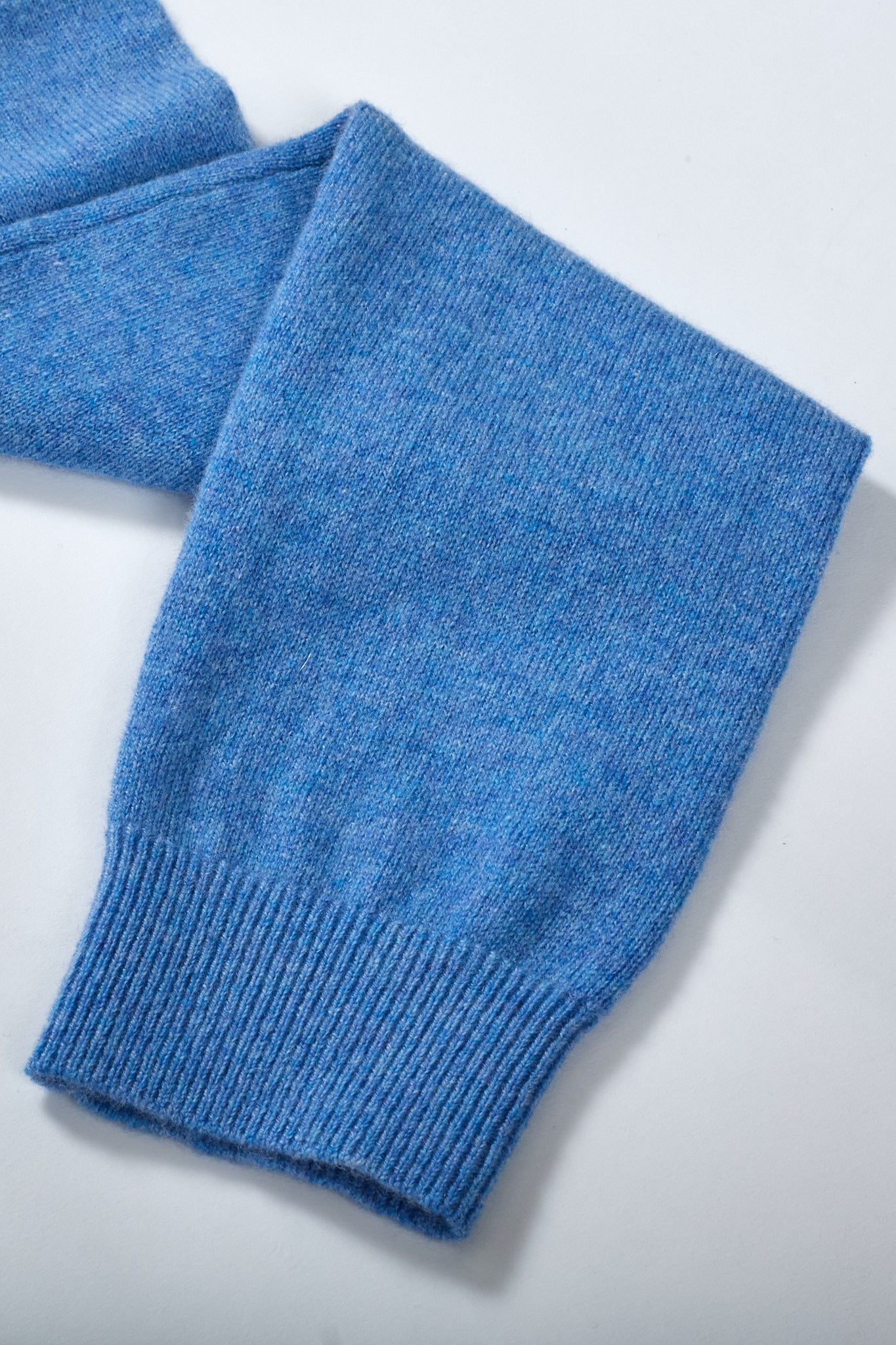 JENNIE LIU Women's 100% Pure Cashmere Long Sleeve Pullover V Neck Sweater