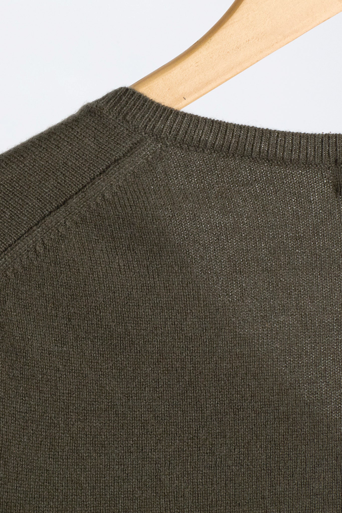 JENNIE LIU Women's 100% Pure Cashmere Long Sleeve Pullover V Neck Sweater