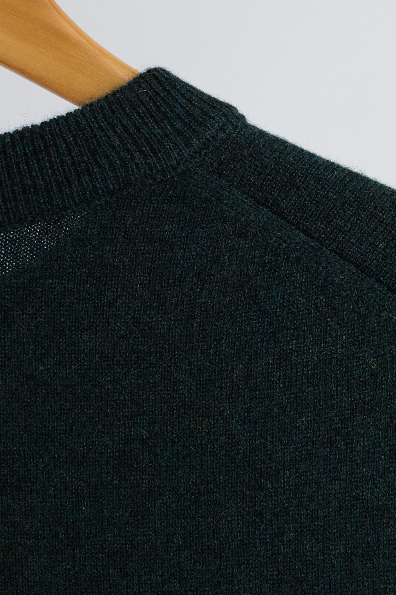 JENNIE LIU Women's 100% Pure Cashmere Long Sleeve Pullover V Neck Sweater